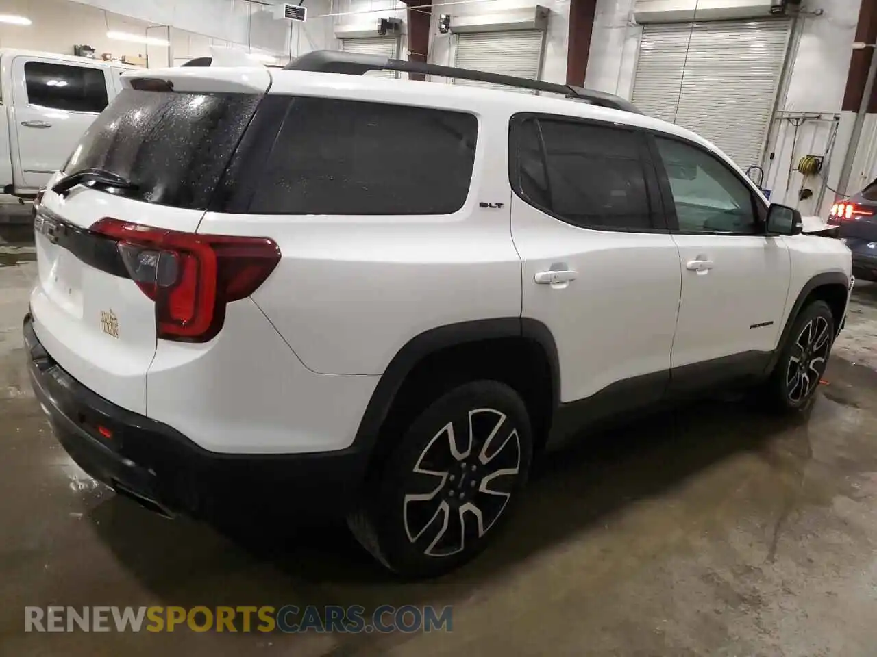 3 Photograph of a damaged car 1GKKNMLS1MZ211213 GMC ACADIA 2021