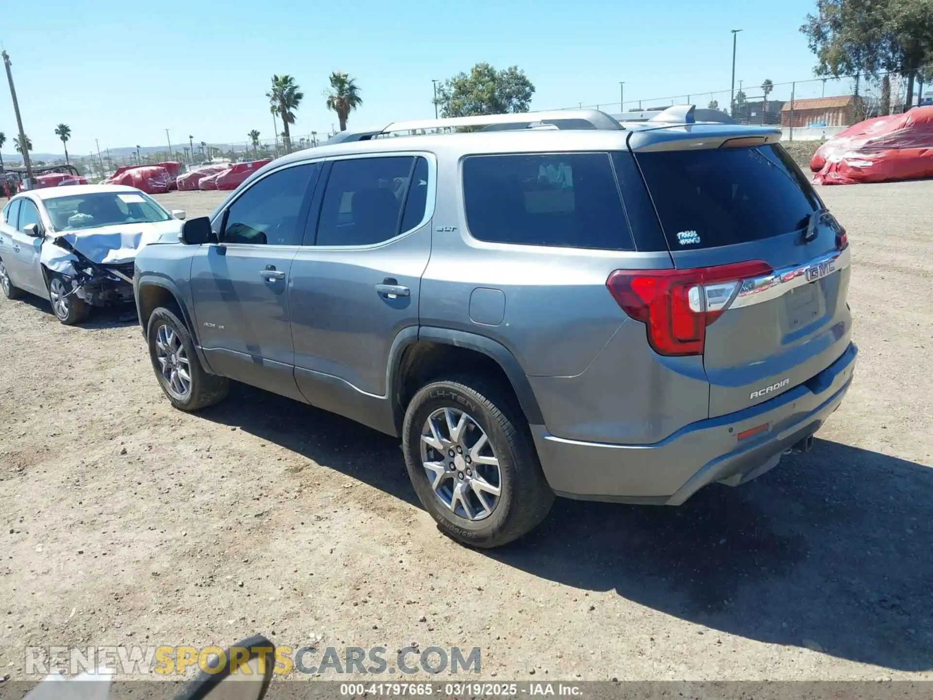 3 Photograph of a damaged car 1GKKNMLS1MZ218856 GMC ACADIA 2021