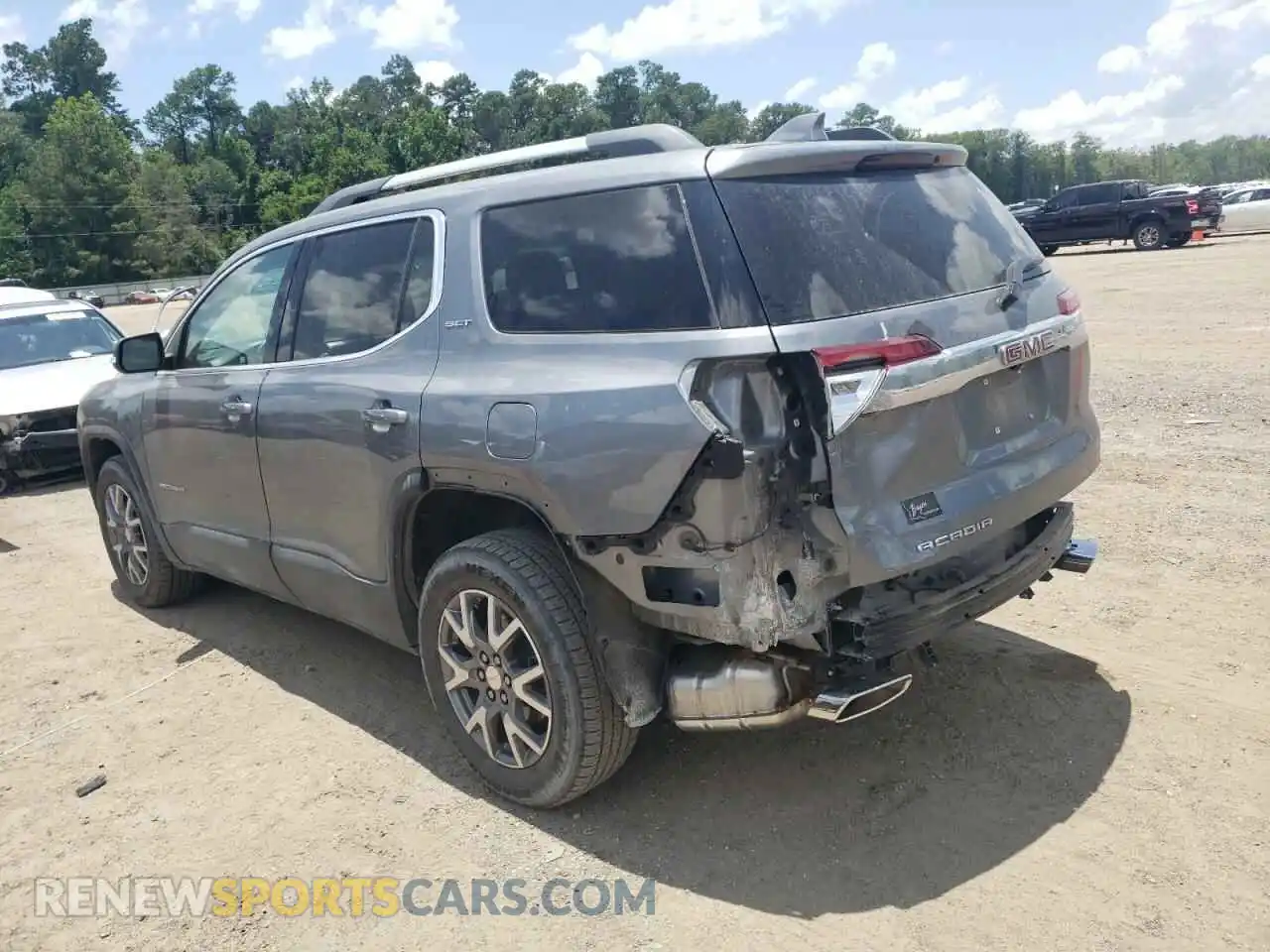 2 Photograph of a damaged car 1GKKNMLS3MZ163715 GMC ACADIA 2021