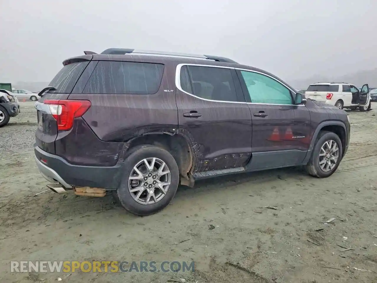 3 Photograph of a damaged car 1GKKNMLS5MZ141425 GMC ACADIA 2021