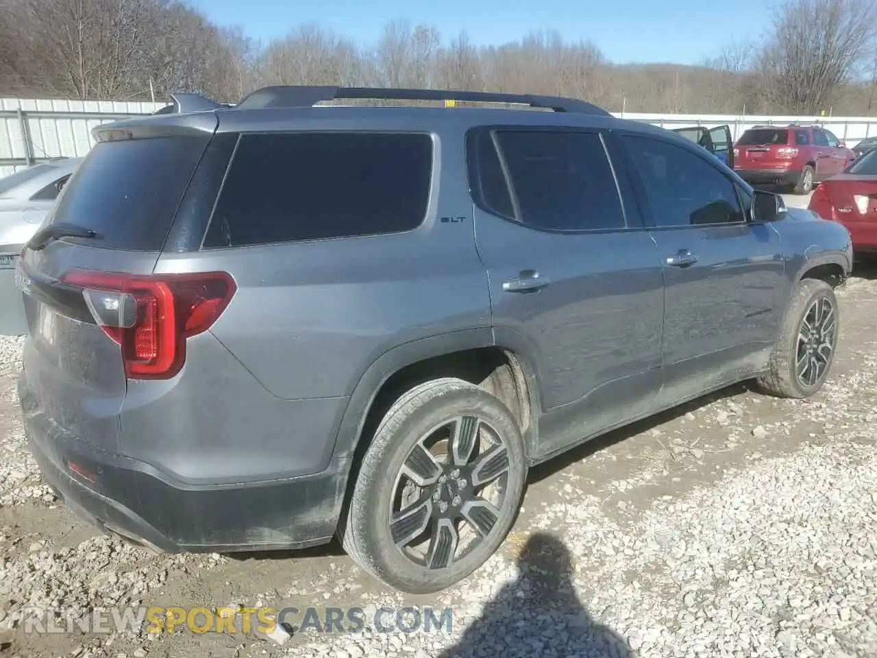 3 Photograph of a damaged car 1GKKNMLS6MZ173655 GMC ACADIA 2021
