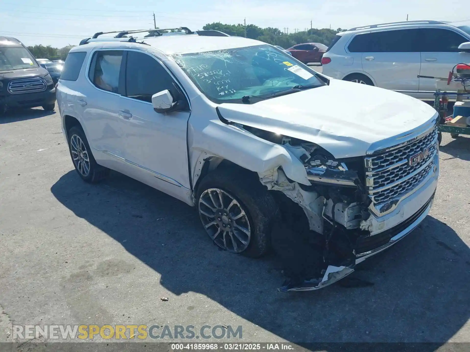 1 Photograph of a damaged car 1GKKNPLS9MZ124774 GMC ACADIA 2021