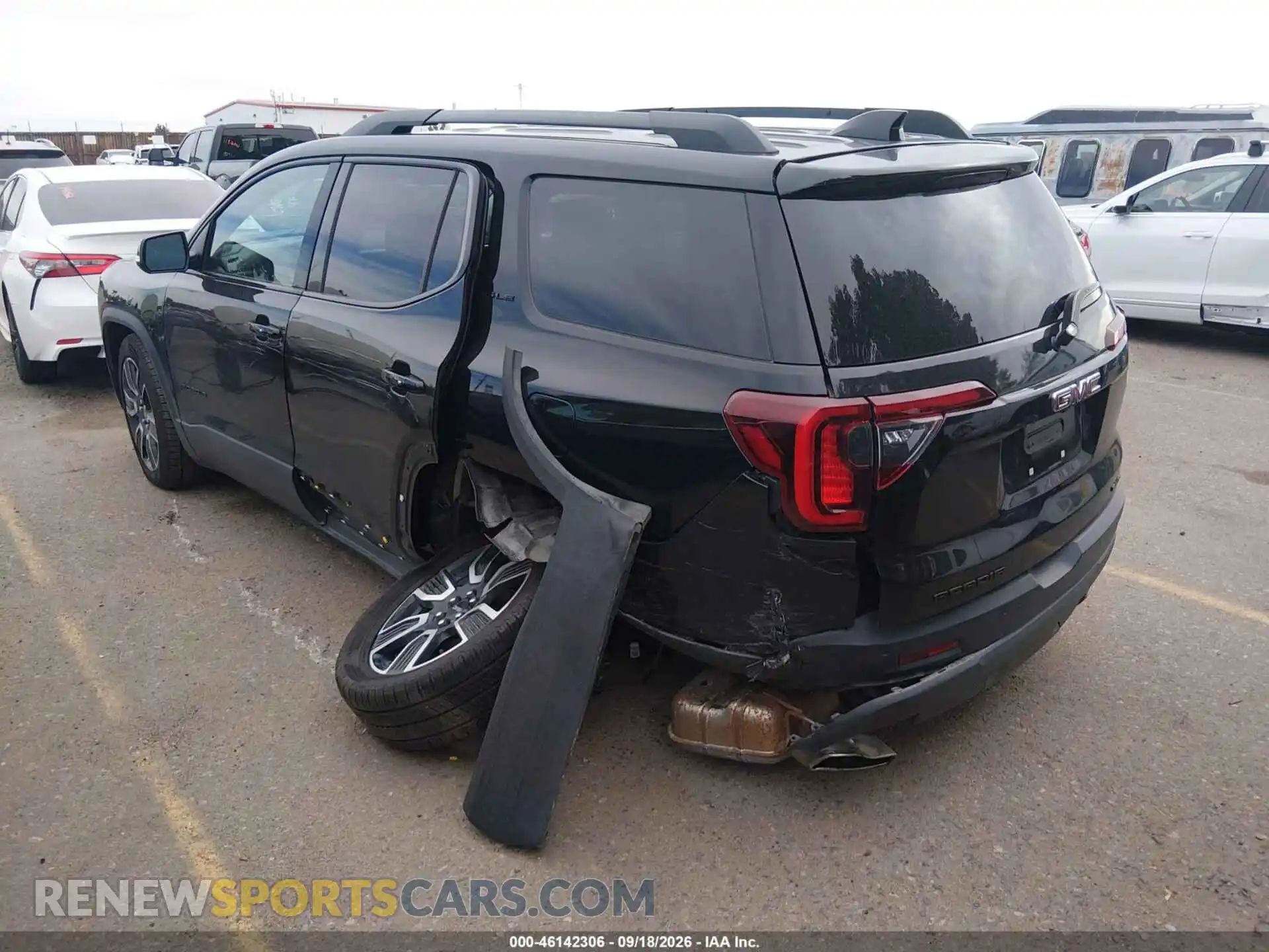 3 Photograph of a damaged car 1GKKNRLS7MZ142296 GMC ACADIA 2021