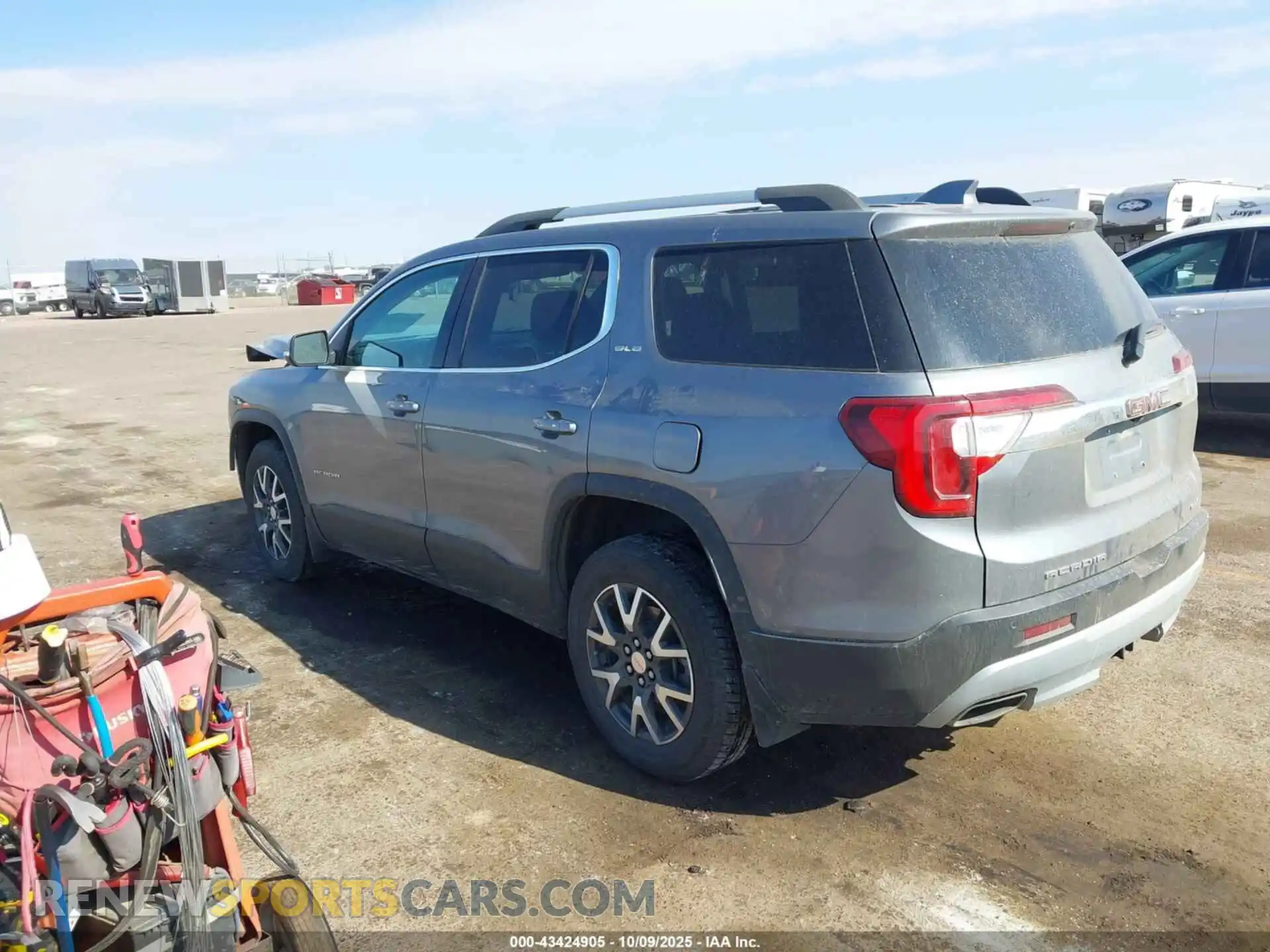 3 Photograph of a damaged car 1GKKNRLSXMZ157441 GMC ACADIA 2021