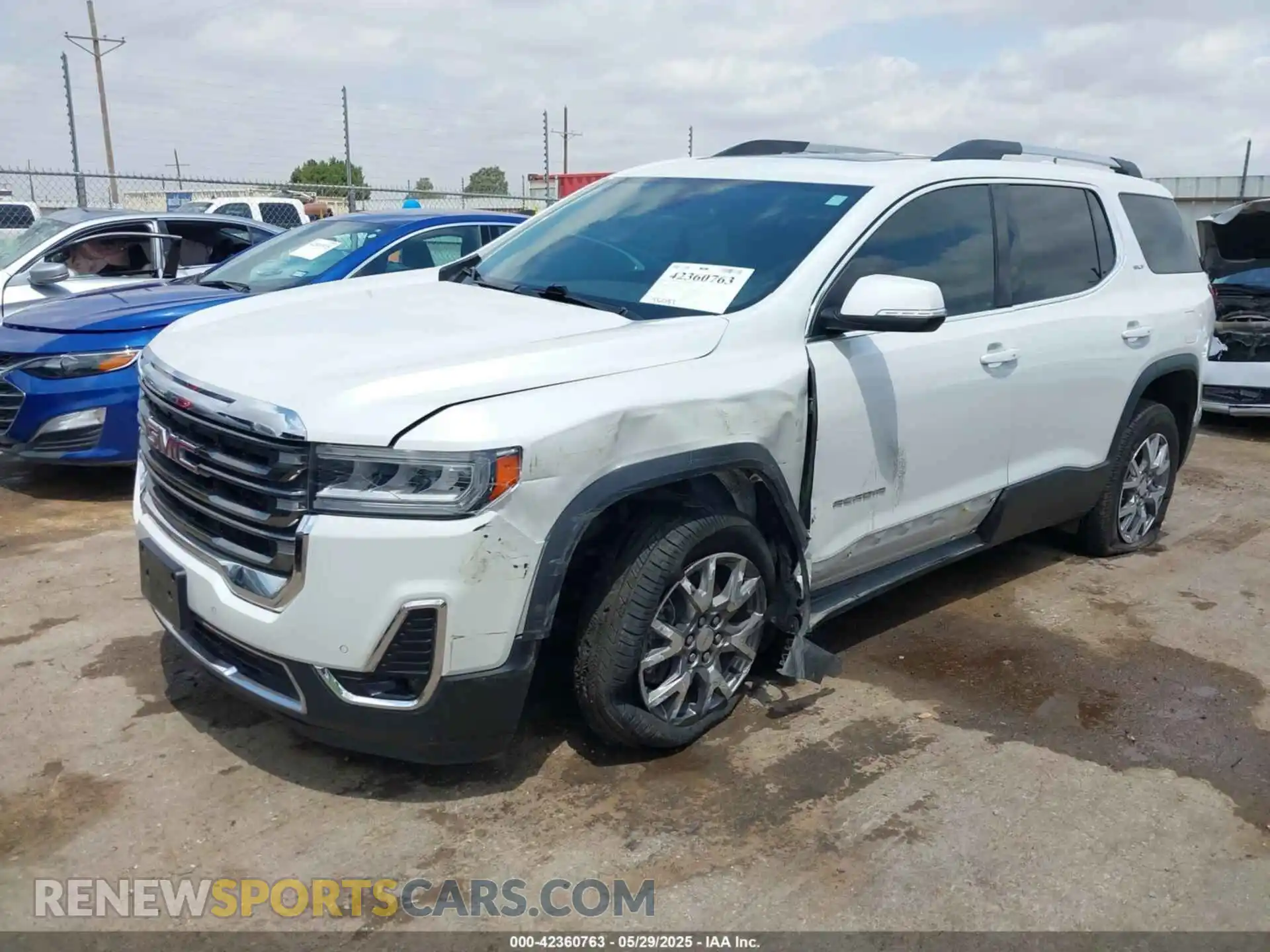 2 Photograph of a damaged car 1GKKNUL42MZ190678 GMC ACADIA 2021