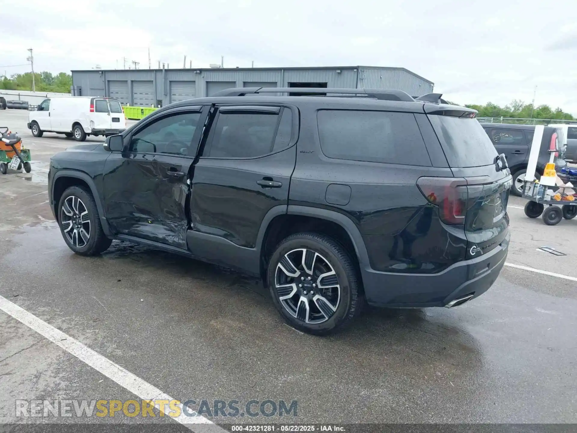 3 Photograph of a damaged car 1GKKNUL47MZ111425 GMC ACADIA 2021