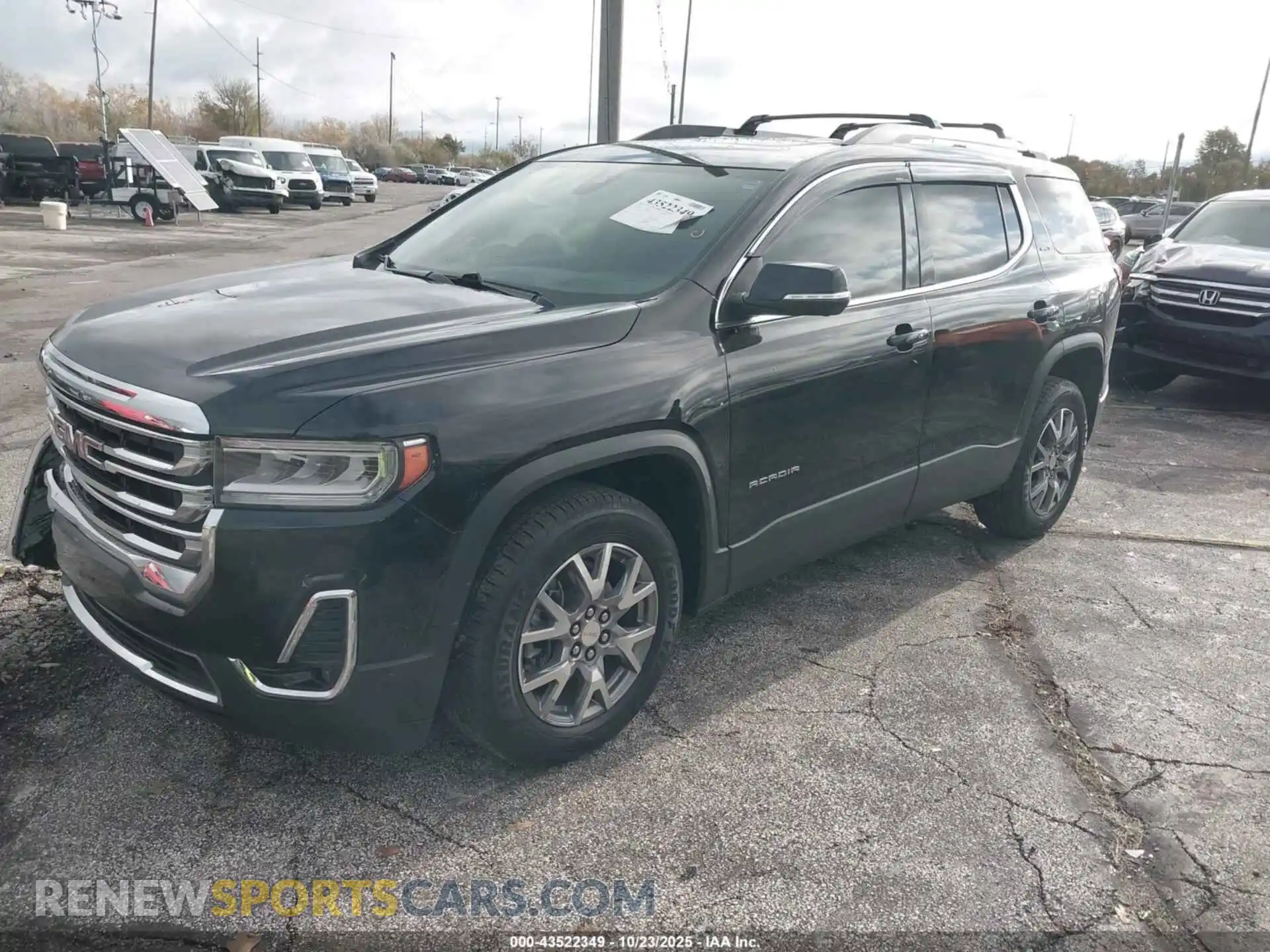 2 Photograph of a damaged car 1GKKNULS1MZ216007 GMC ACADIA 2021