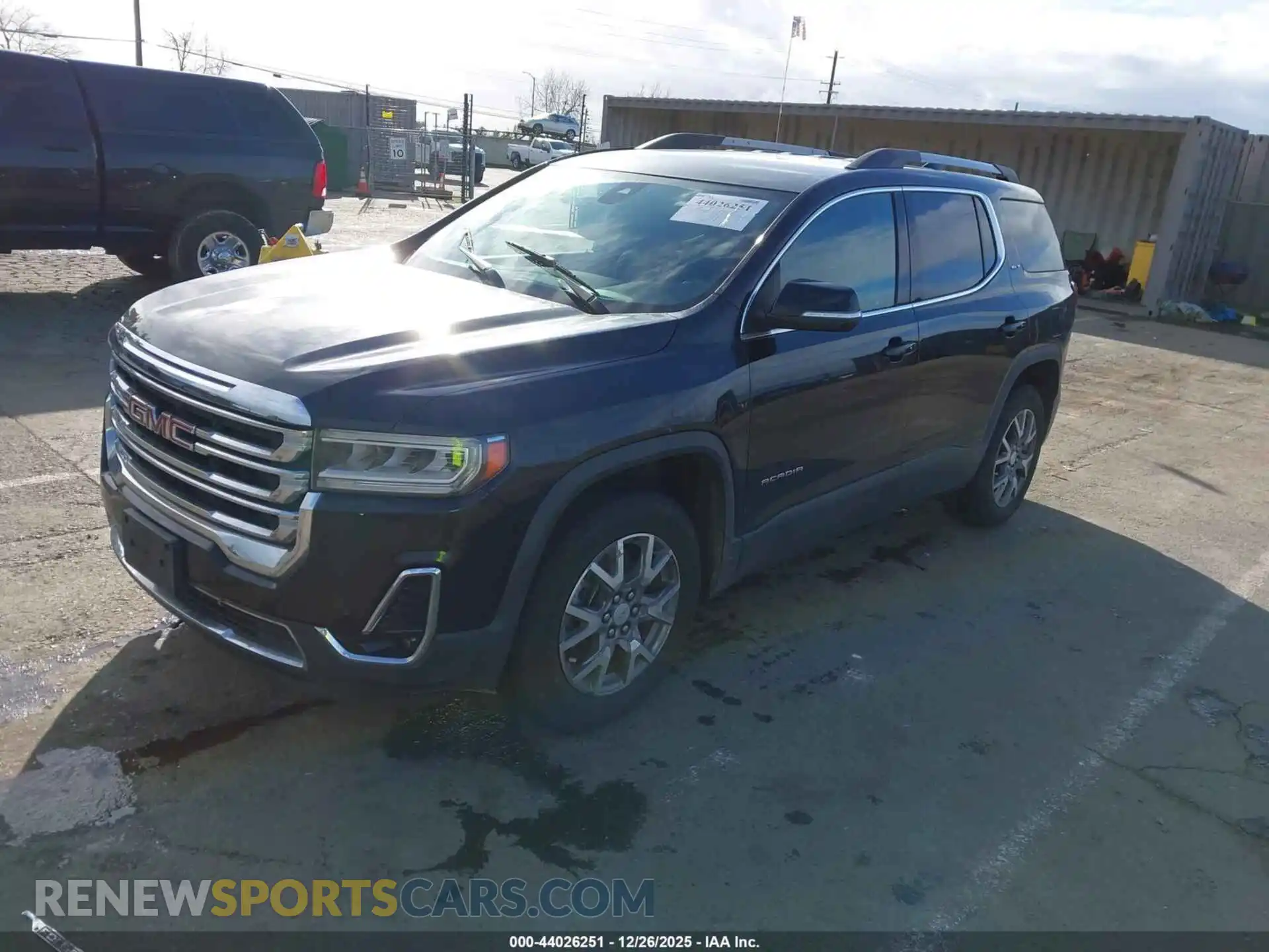 2 Photograph of a damaged car 1GKKNULS1MZ220428 GMC ACADIA 2021