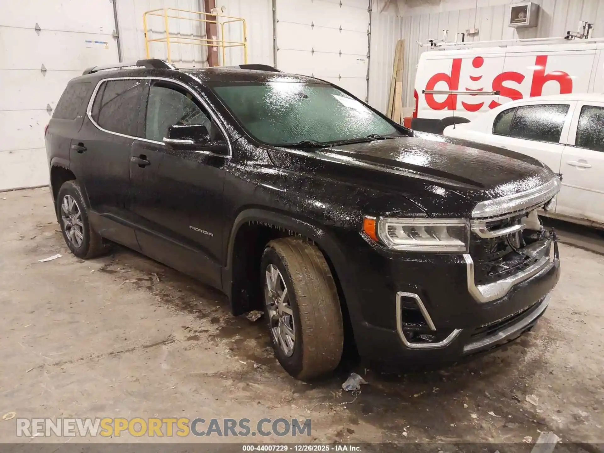 1 Photograph of a damaged car 1GKKNULS2MZ111735 GMC ACADIA 2021