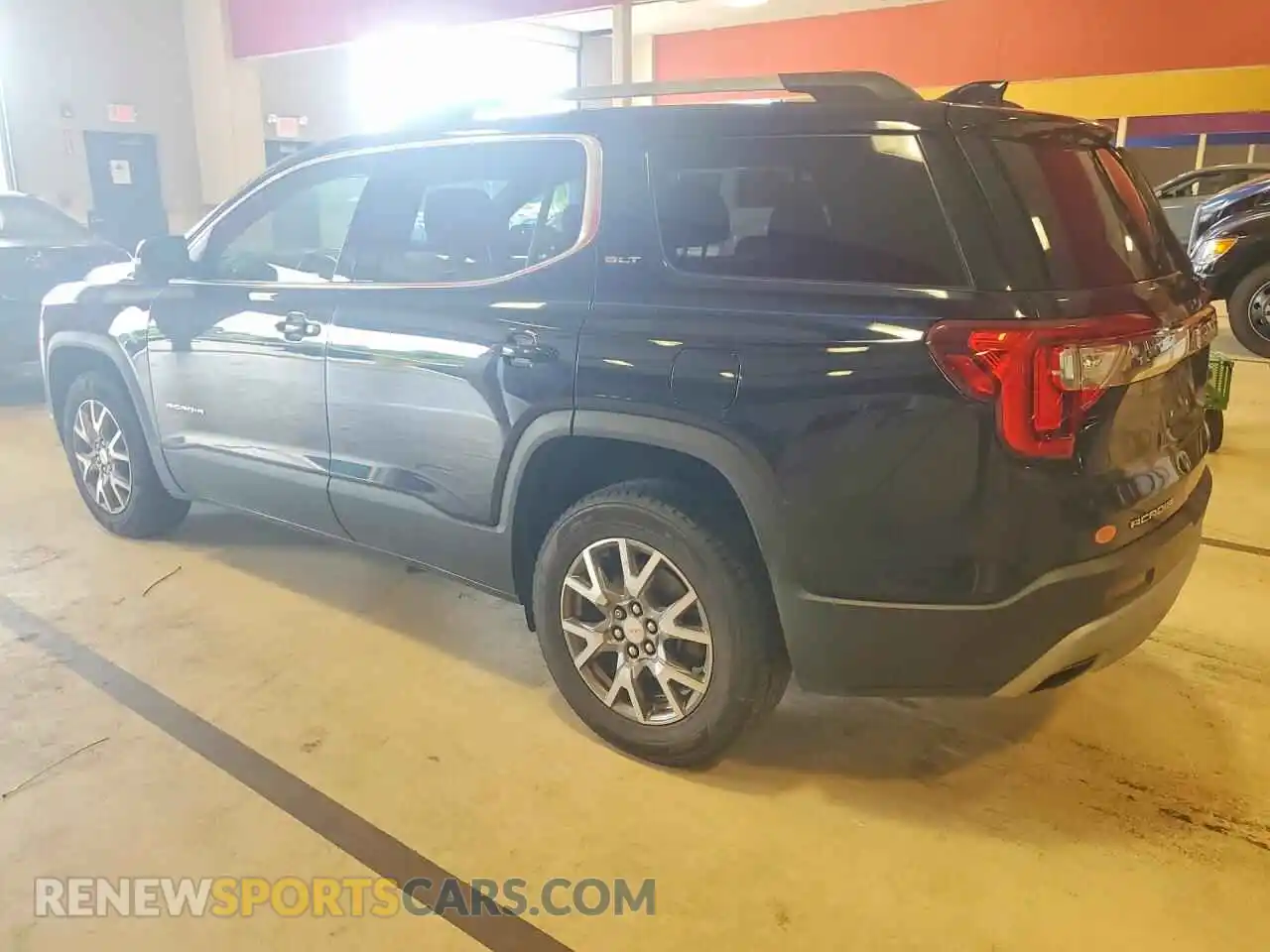 2 fotografías del automóvil dañado 1GKKNULS5MZ166292 GMC ACADIA 2021