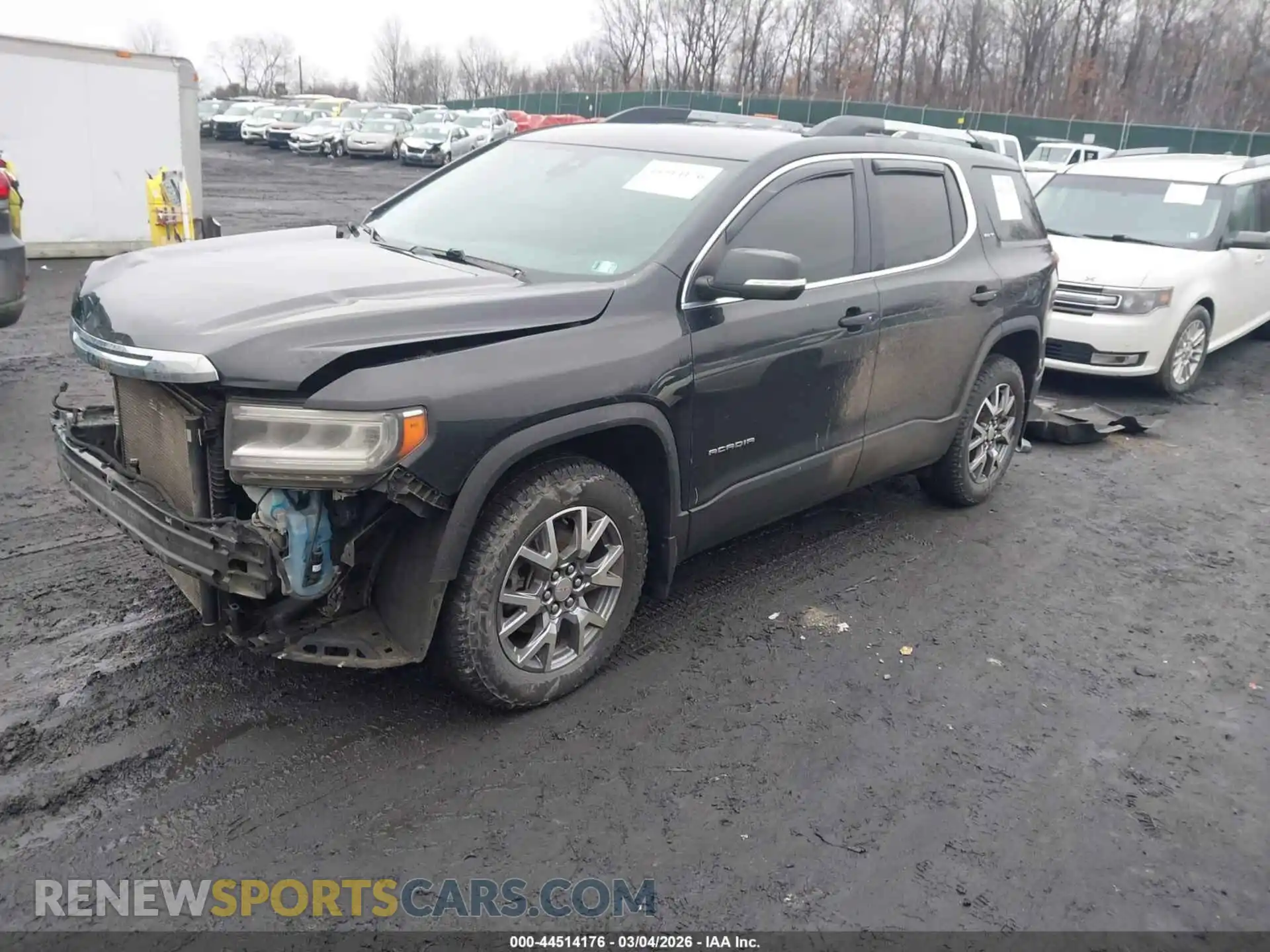 2 Photograph of a damaged car 1GKKNULS5MZ192584 GMC ACADIA 2021