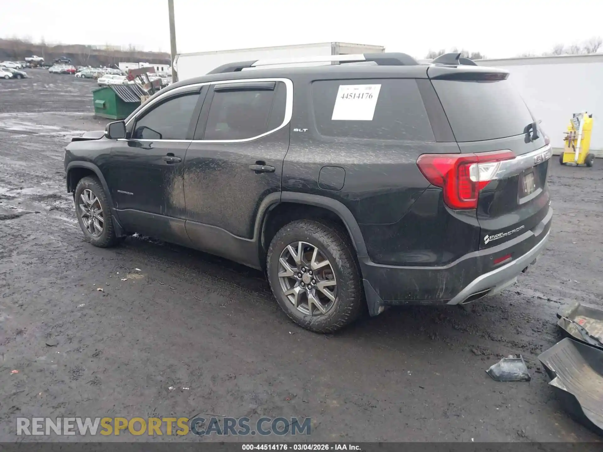 3 Photograph of a damaged car 1GKKNULS5MZ192584 GMC ACADIA 2021