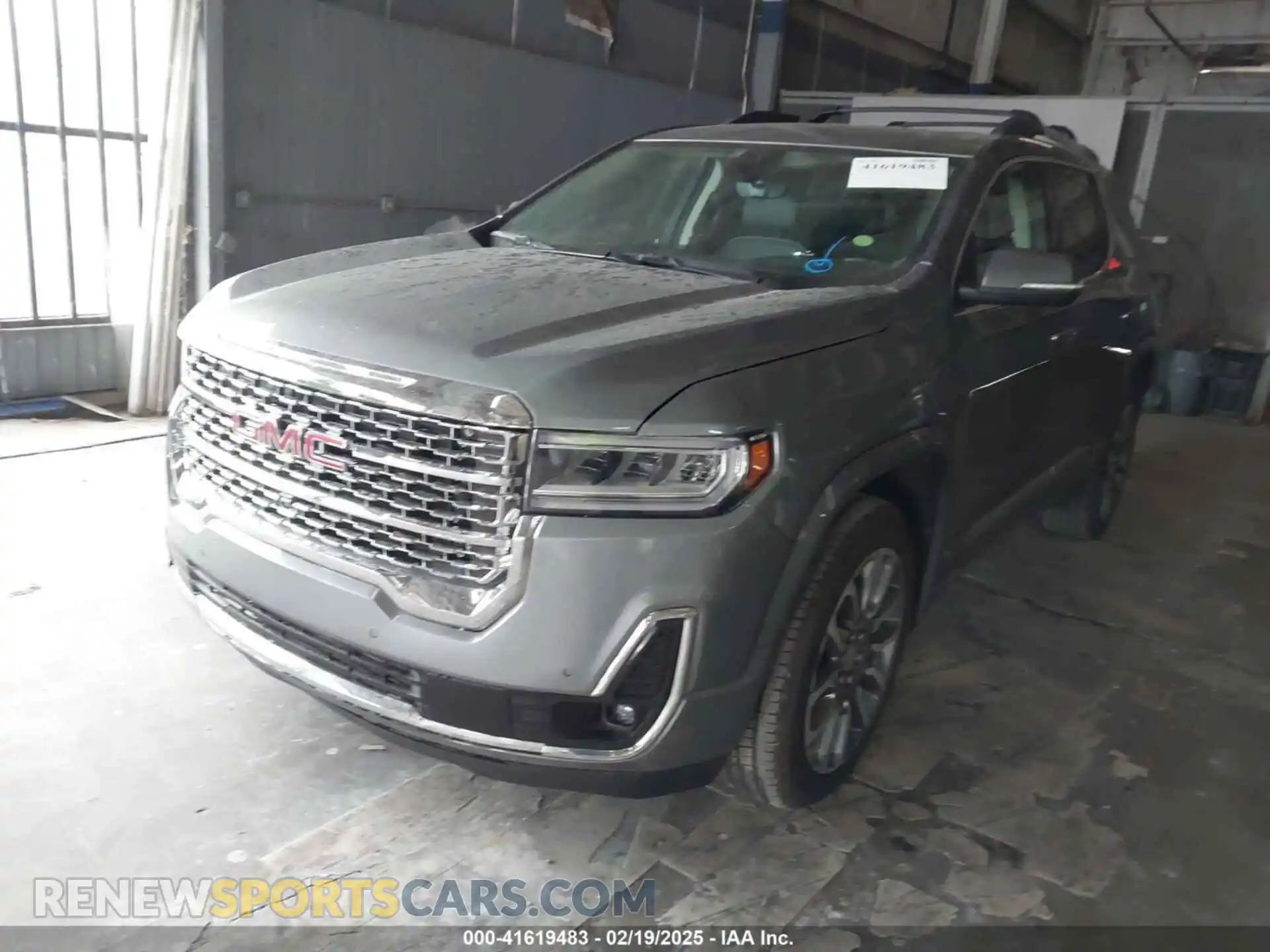 2 Photograph of a damaged car 1GKKNXLS8MZ183900 GMC ACADIA 2021