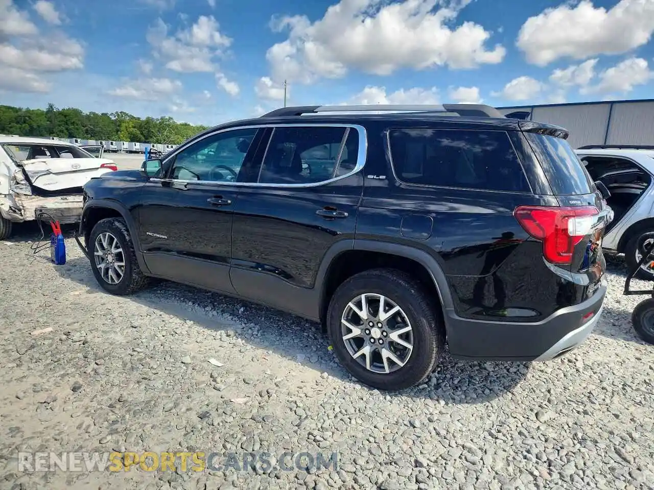 2 Photograph of a damaged car 1GKKNKL47NZ179505 GMC ACADIA 2022