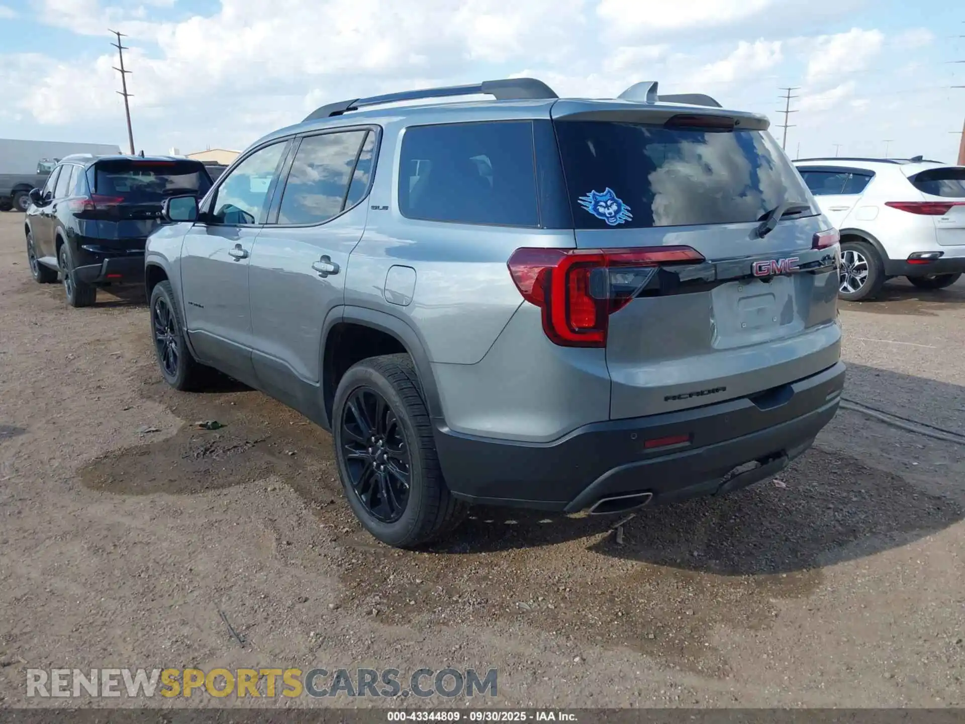 3 Photograph of a damaged car 1GKKNKL41PZ187165 GMC ACADIA 2023