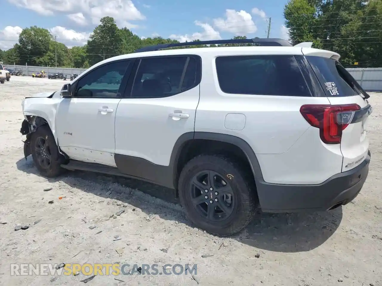 2 Photograph of a damaged car 1GKKNLLS3PZ201426 GMC ACADIA 2023