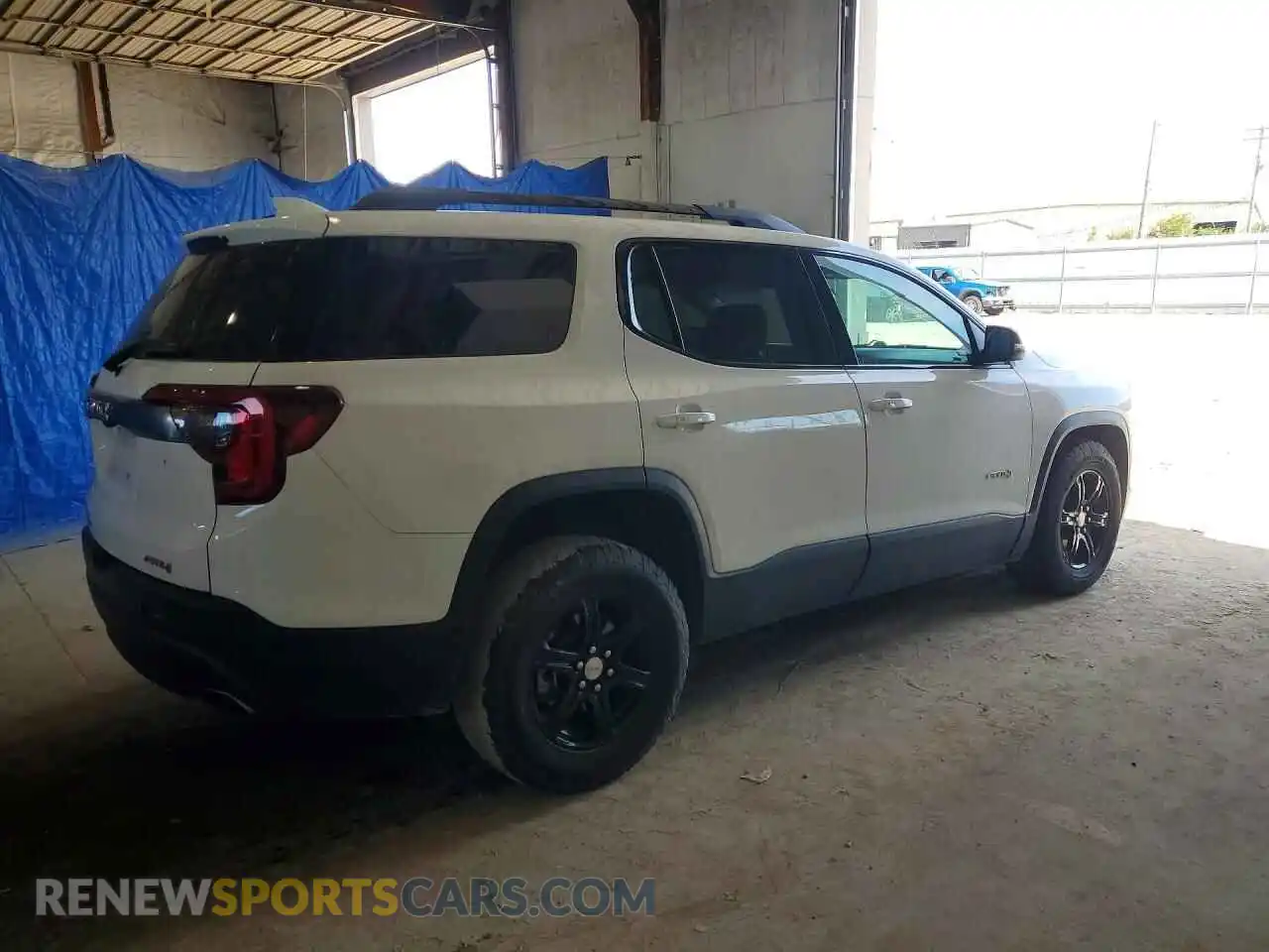 3 Photograph of a damaged car 1GKKNLLS3PZ256135 GMC ACADIA 2023