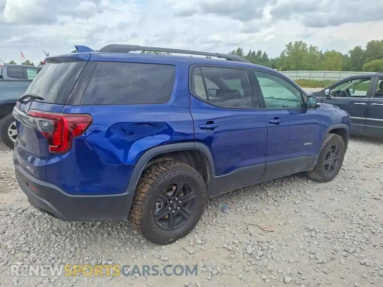 3 Photograph of a damaged car 1GKKNLLS7PZ120350 GMC ACADIA 2023