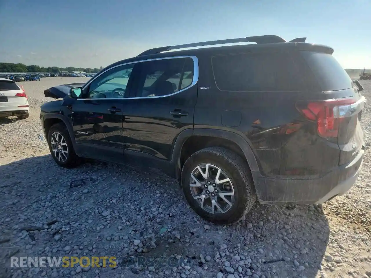 2 Photograph of a damaged car 1GKKNML40PZ127888 GMC ACADIA 2023
