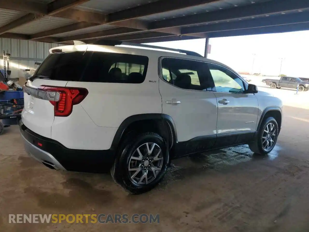 3 Photograph of a damaged car 1GKKNML41PZ179045 GMC ACADIA 2023