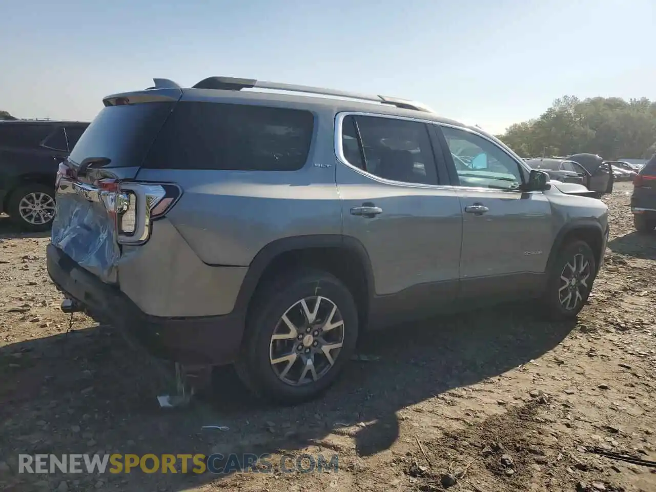 3 Photograph of a damaged car 1GKKNML41PZ185394 GMC ACADIA 2023