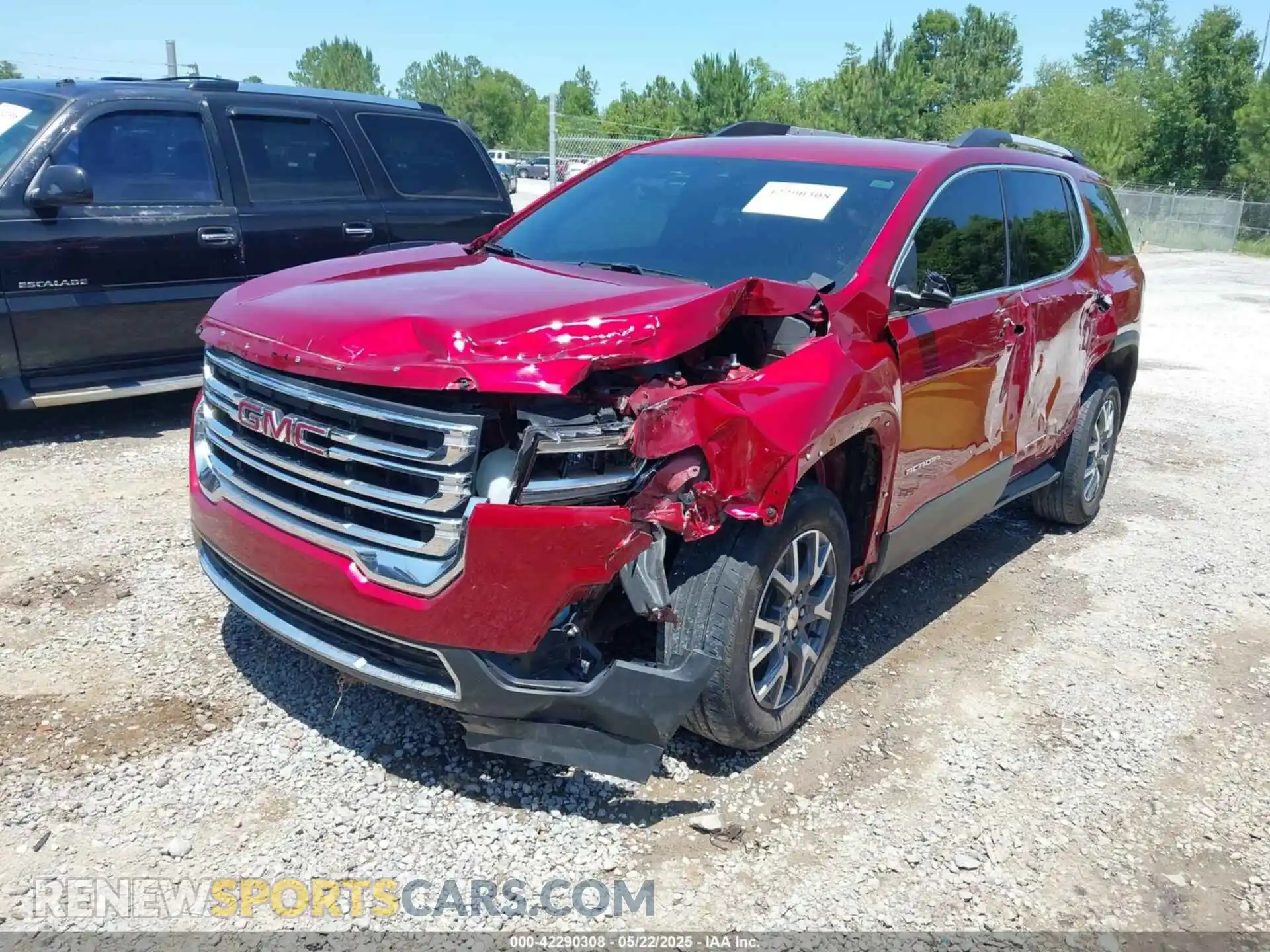 2 Photograph of a damaged car 1GKKNML41PZ226123 GMC ACADIA 2023