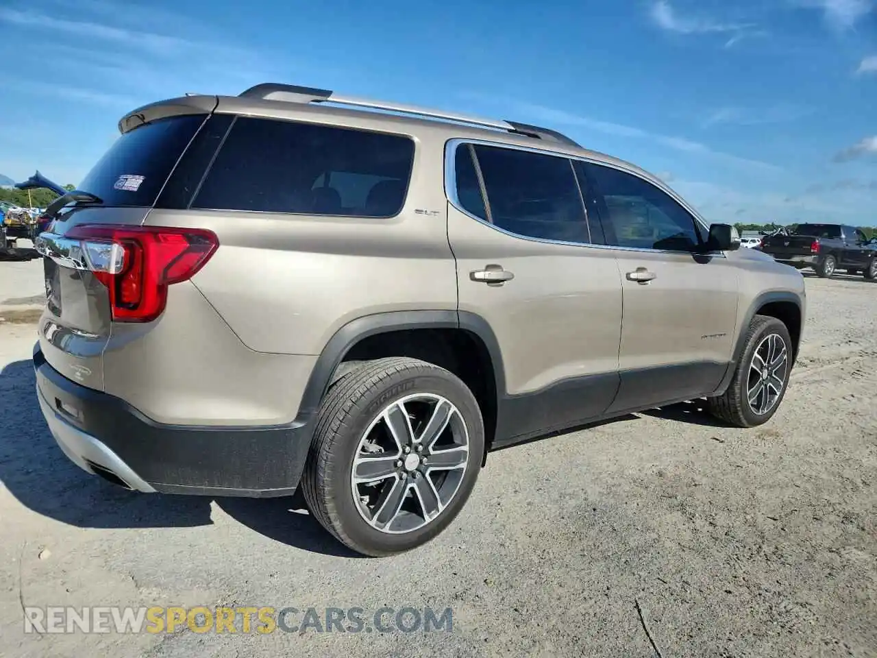 3 Photograph of a damaged car 1GKKNML42PZ109215 GMC ACADIA 2023