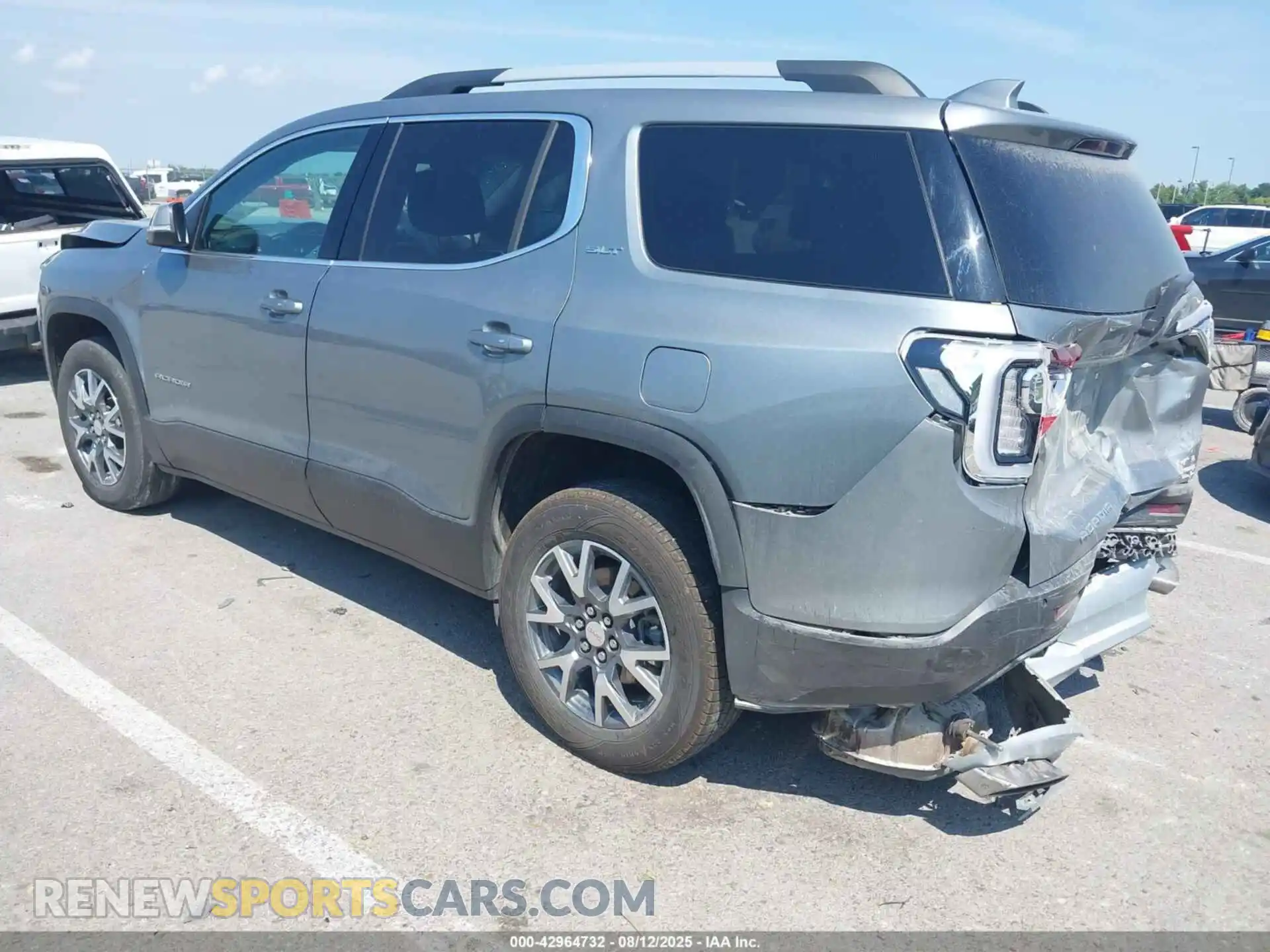 3 Photograph of a damaged car 1GKKNML42PZ152128 GMC ACADIA 2023