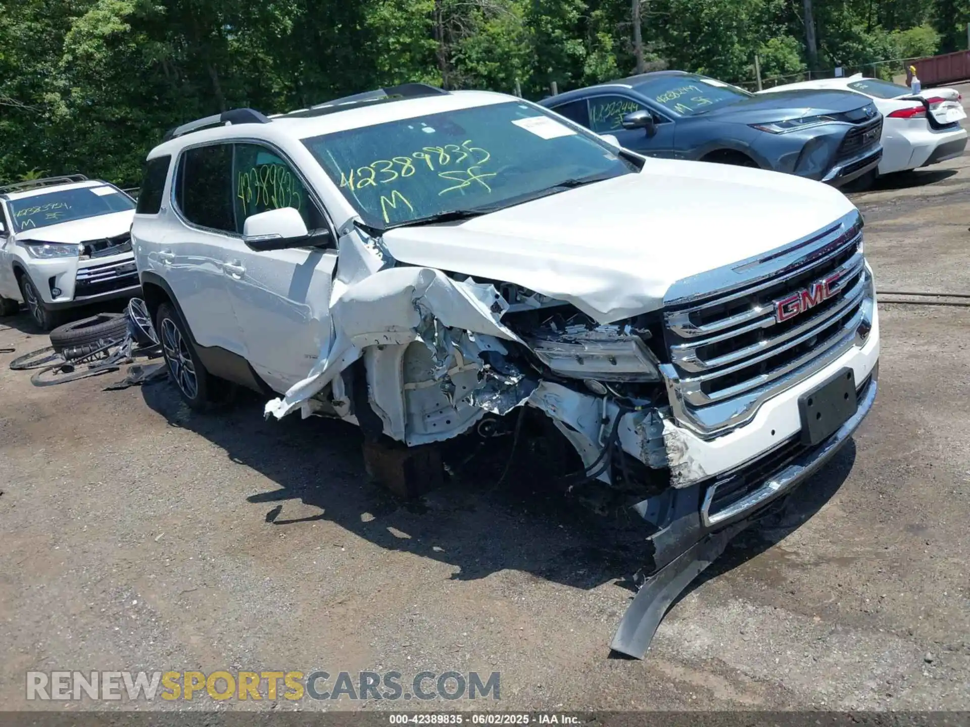 1 Photograph of a damaged car 1GKKNML42PZ197425 GMC ACADIA 2023