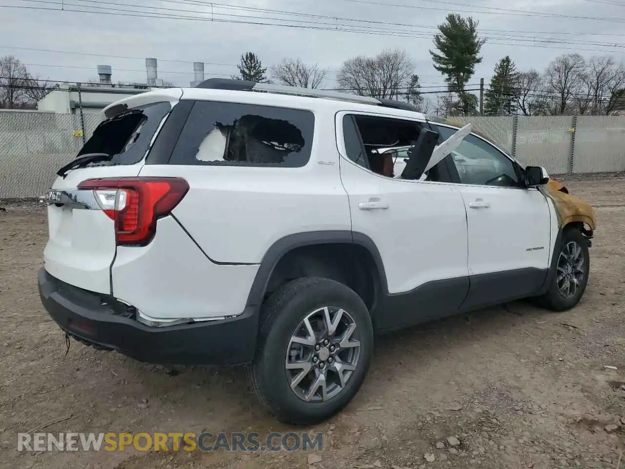 3 Photograph of a damaged car 1GKKNML45PZ233432 GMC ACADIA 2023