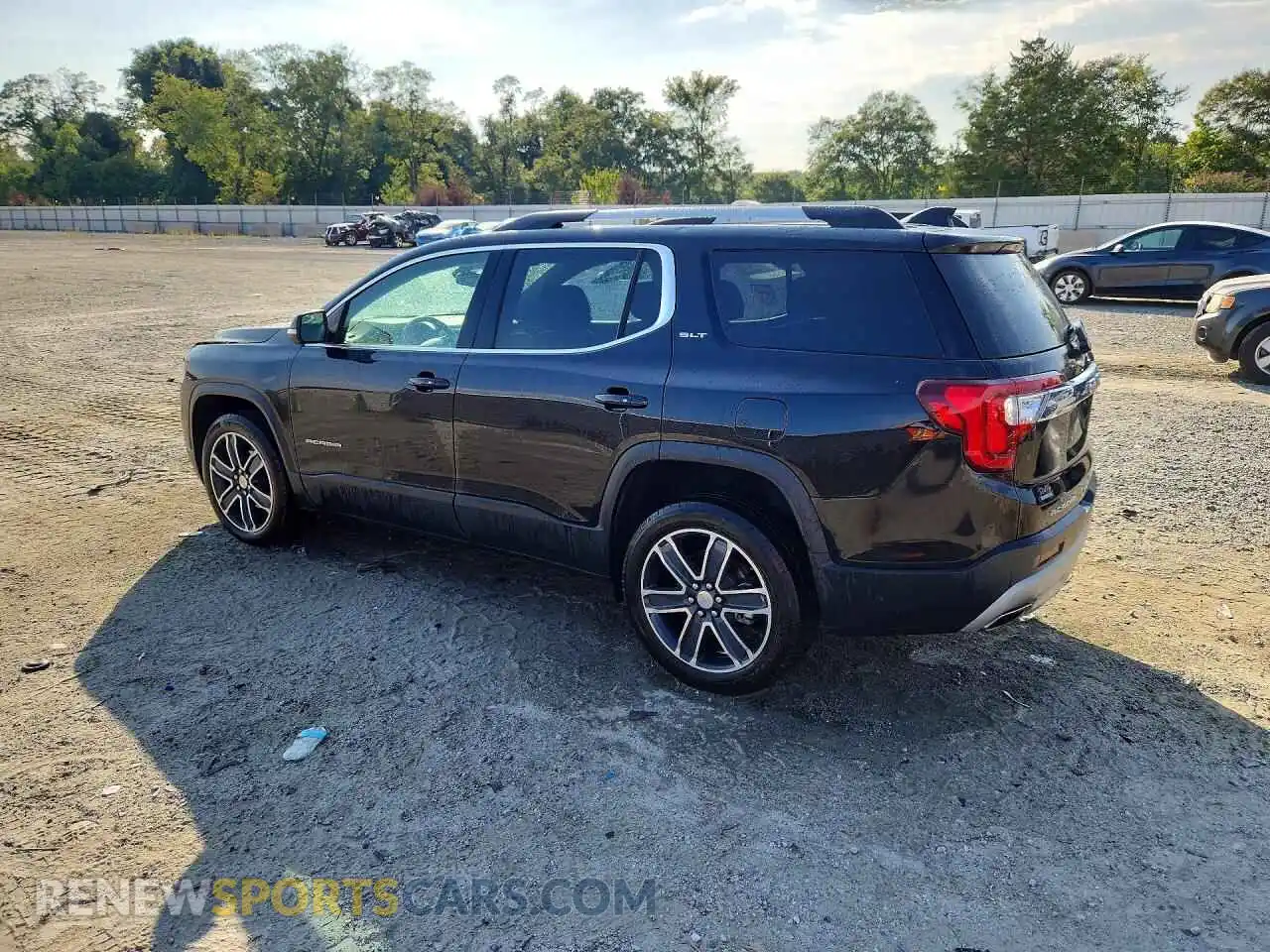 2 Photograph of a damaged car 1GKKNML47PZ239362 GMC ACADIA 2023