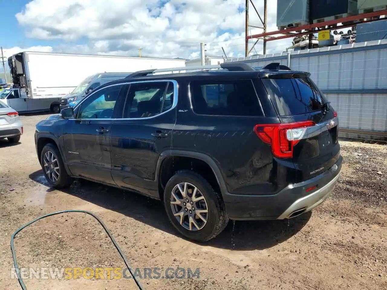 2 Photograph of a damaged car 1GKKNML48PZ115889 GMC ACADIA 2023