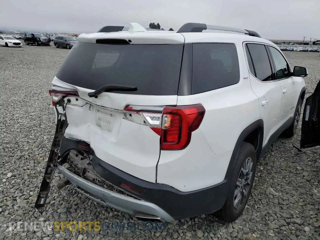 3 Photograph of a damaged car 1GKKNML49PZ146911 GMC ACADIA 2023