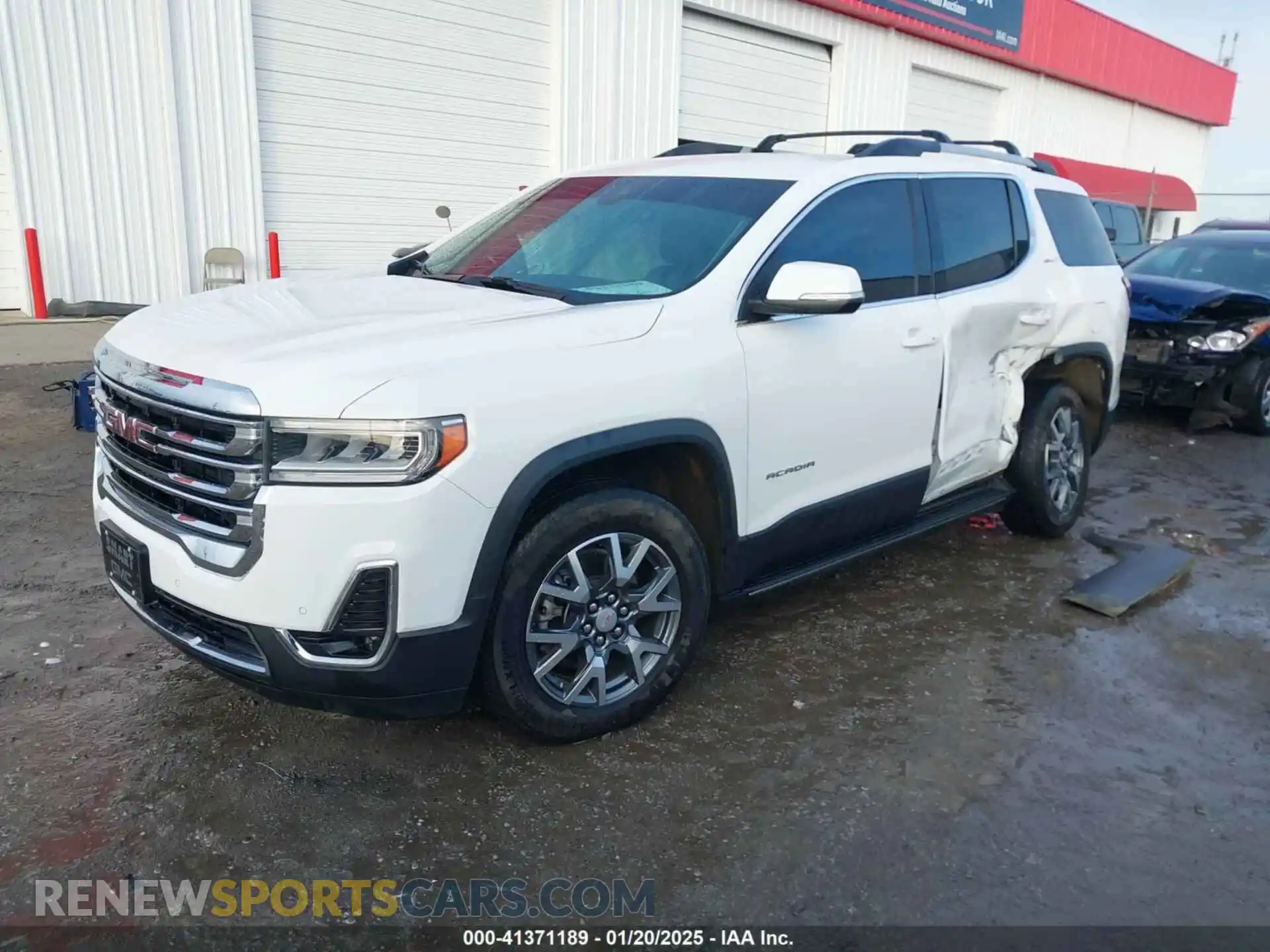 2 Photograph of a damaged car 1GKKNMLS0PZ212549 GMC ACADIA 2023