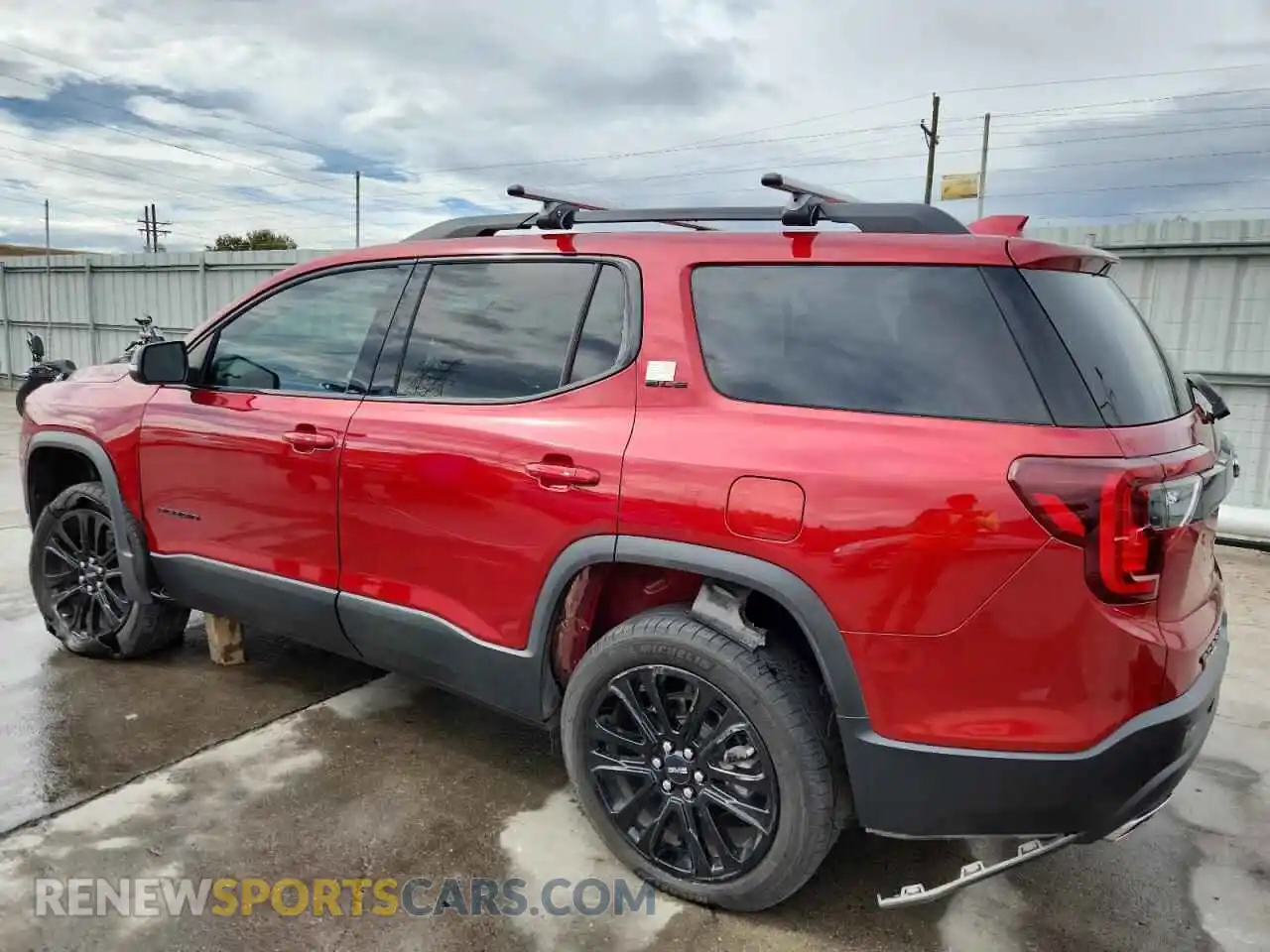 2 Photograph of a damaged car 1GKKNRL47PZ192573 GMC ACADIA 2023