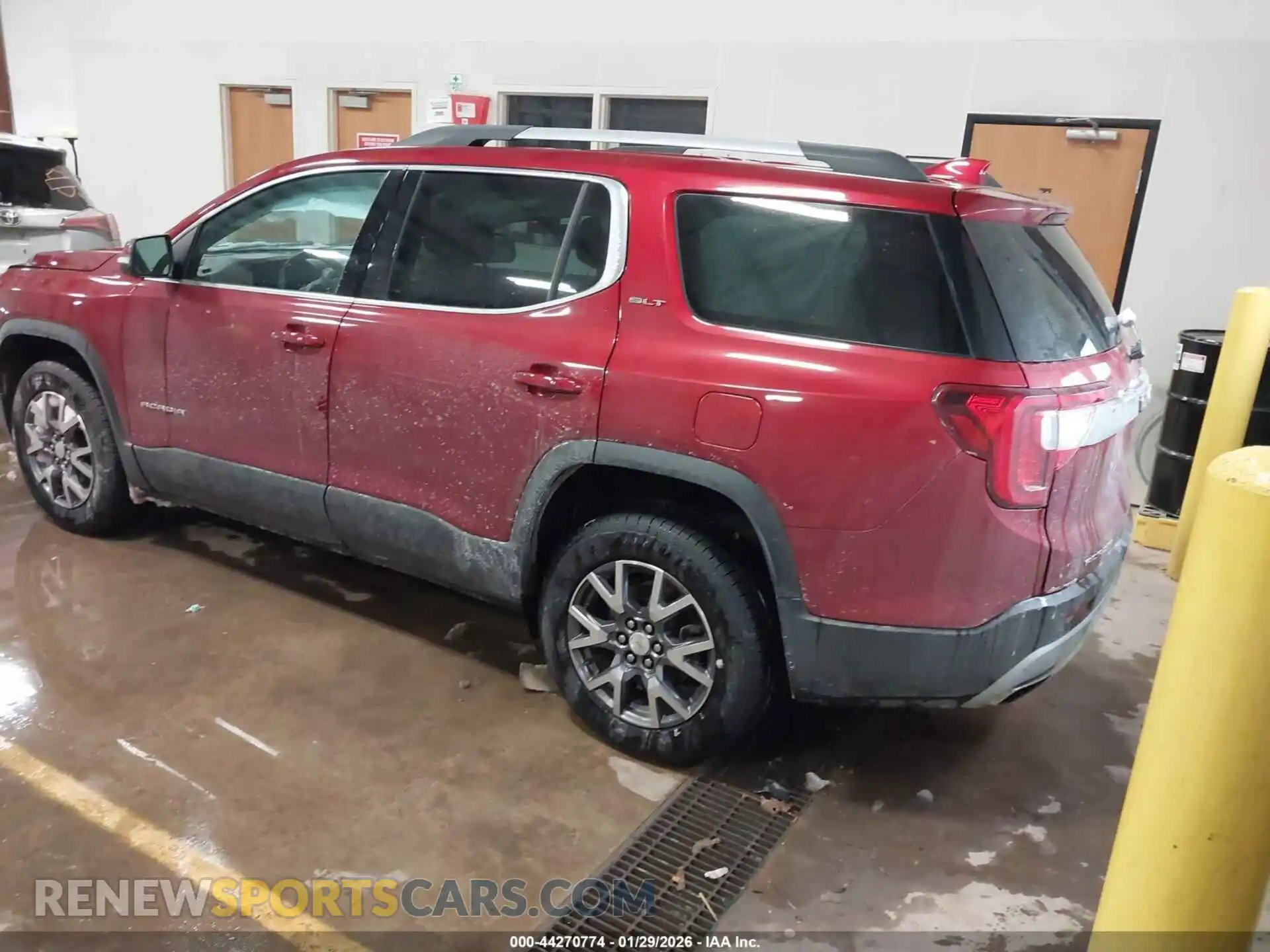3 Photograph of a damaged car 1GKKNUL49PZ145337 GMC ACADIA 2023