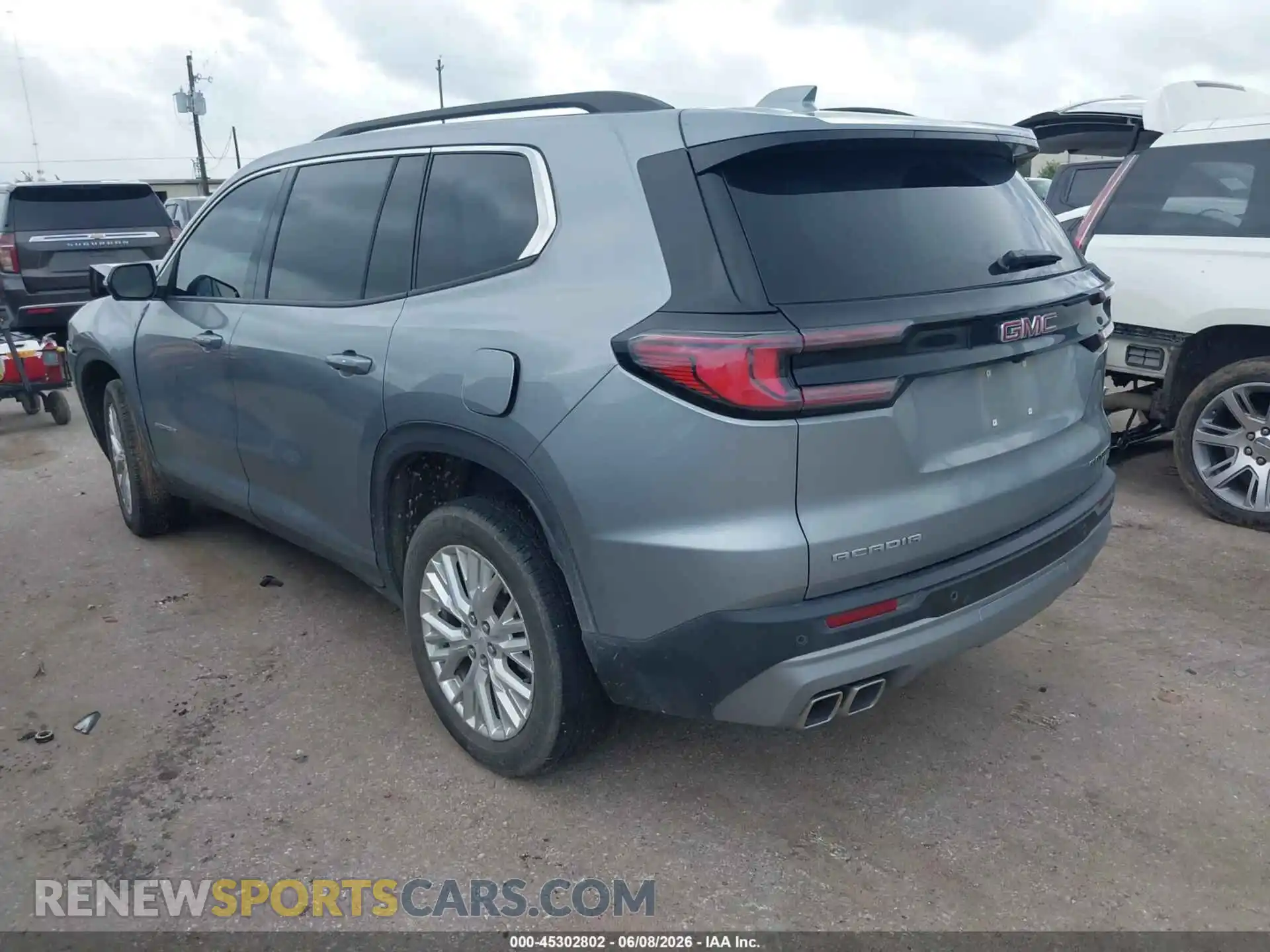 3 Фотография поврежденного автомобиля 1GKENKKS8RJ174623 GMC ACADIA 2024