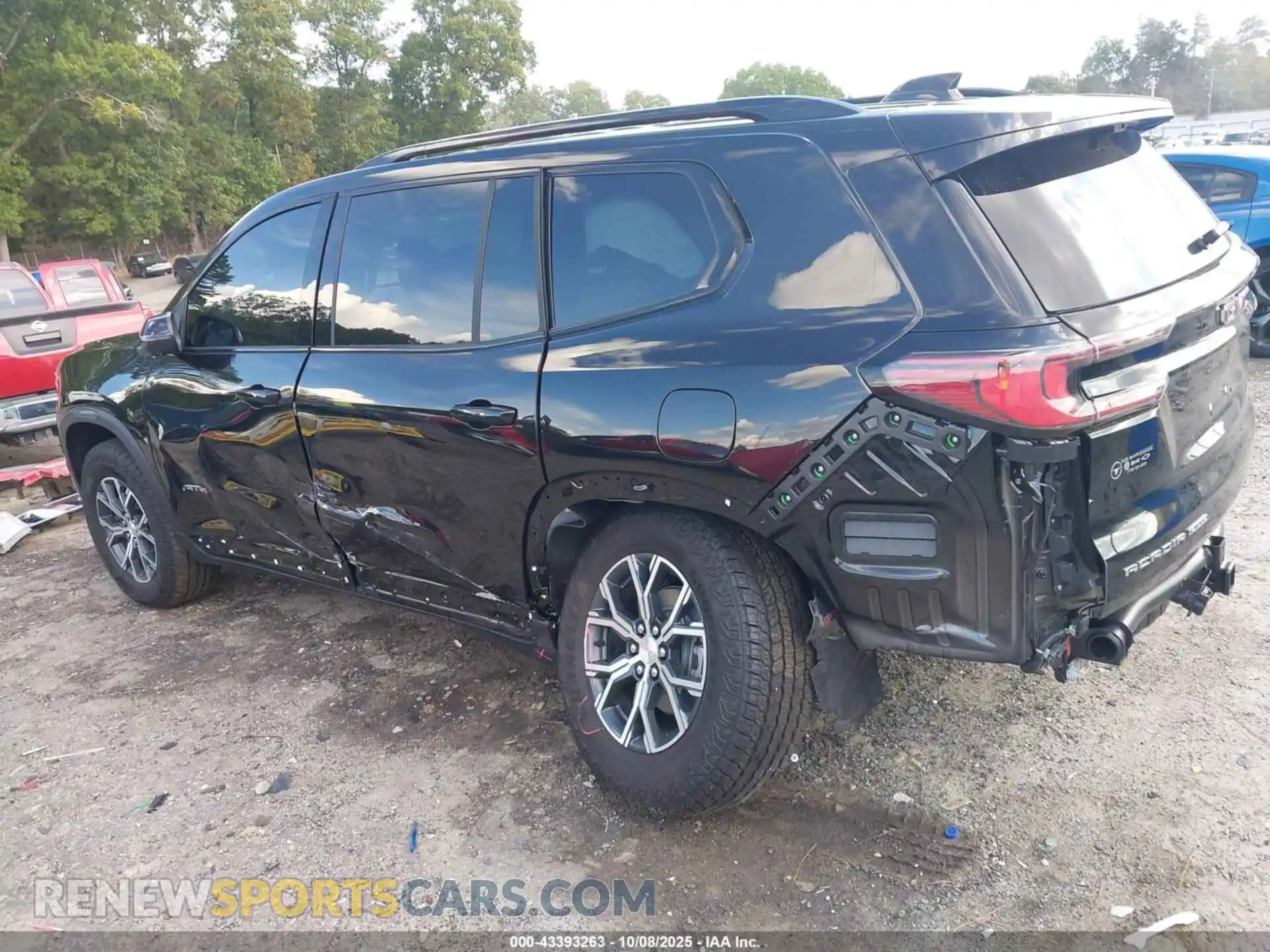 3 Photograph of a damaged car 1GKENPRS3SJ243520 GMC ACADIA 2025