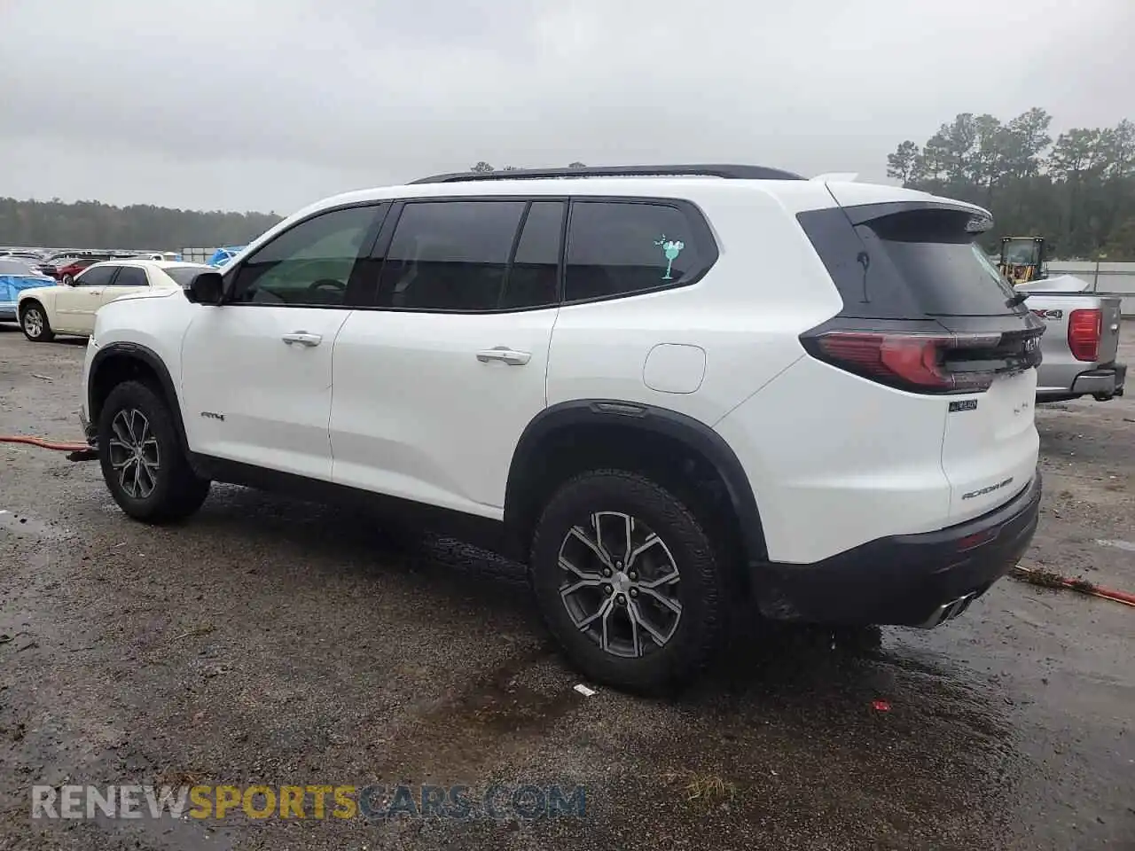 2 Photograph of a damaged car 1GKENPRS9SJ297386 GMC ACADIA 2025