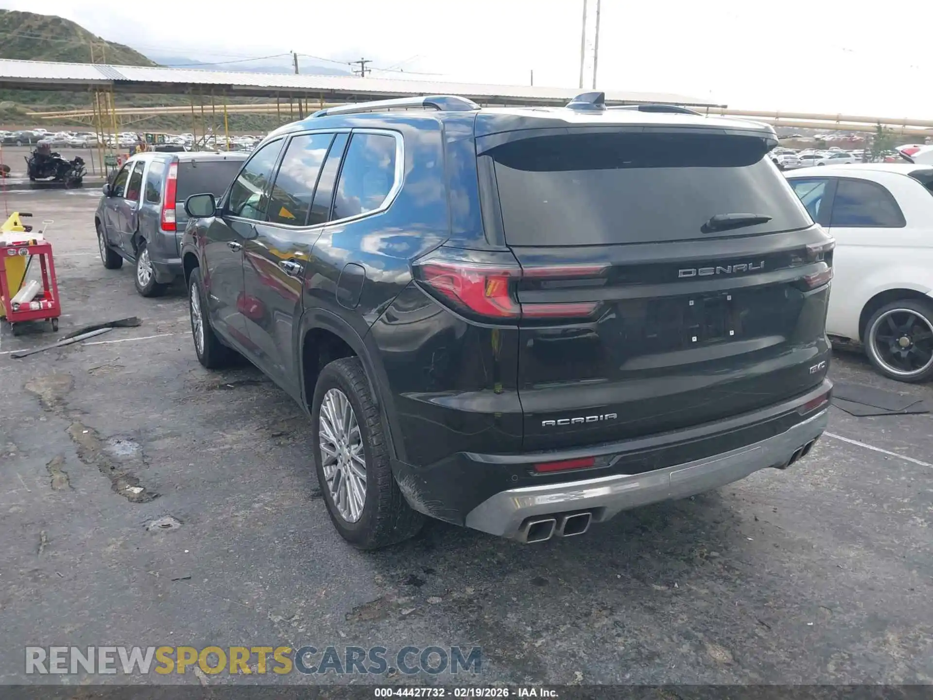 3 Photograph of a damaged car 1GKENLKS2TJ103446 GMC ACADIA 2026
