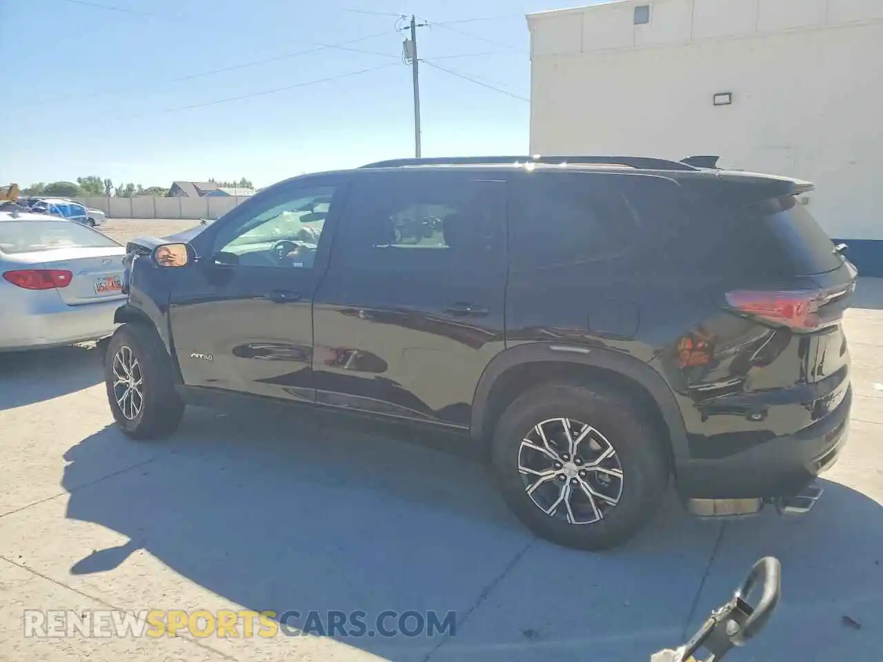 2 Фотография поврежденного автомобиля 1GKENPKS1TJ184186 GMC ACADIA 2026