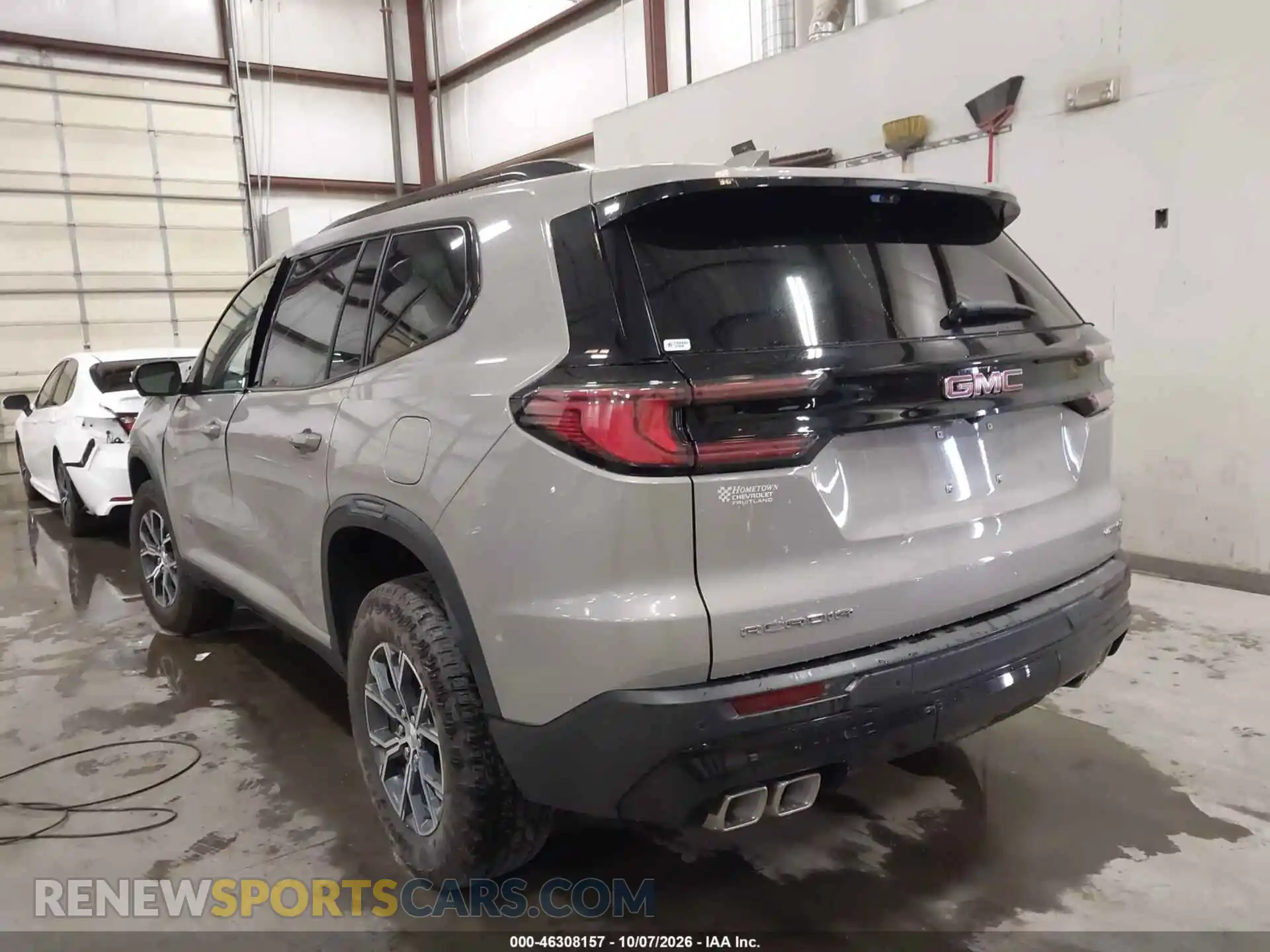 3 Photograph of a damaged car 1GKENPKSXTJ271665 GMC ACADIA 2026