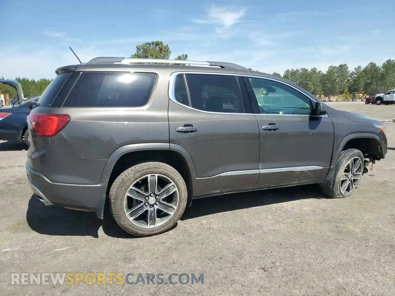 3 Photograph of a damaged car 1GKKNPLS3KZ194879 GMC ACADIA DEN 2019