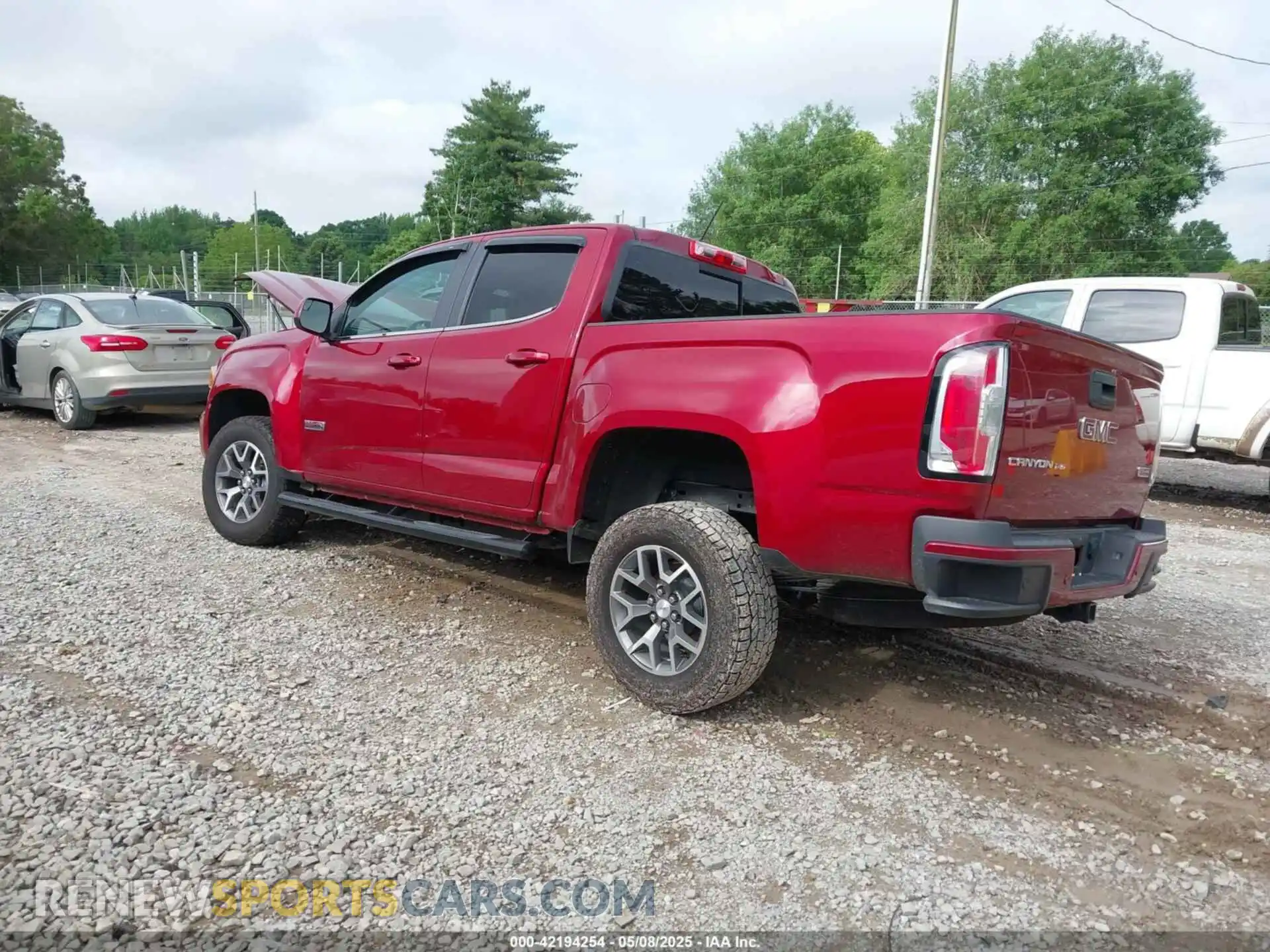 3 fotografías del automóvil dañado 1GTG6FEN3K1139203 GMC CANYON 2019