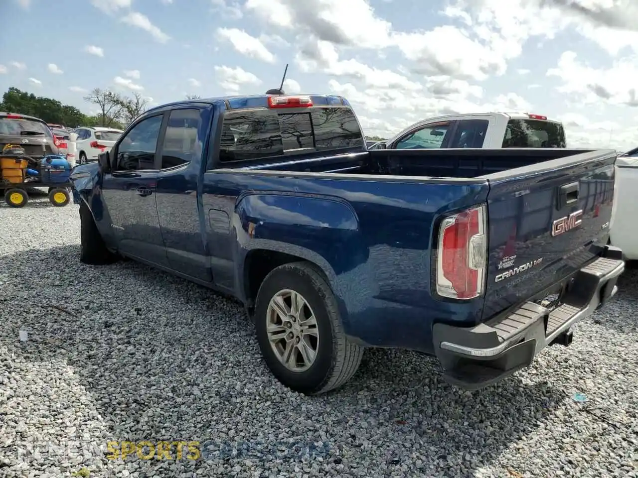 2 fotografías del automóvil dañado 1GTH5CEN0K1113034 GMC CANYON 2019