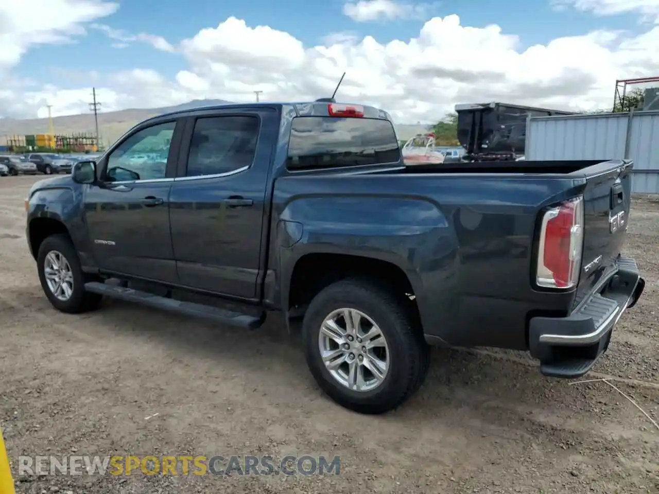 2 Photograph of a damaged car 1GTG5CEA7L1183690 GMC CANYON 2020
