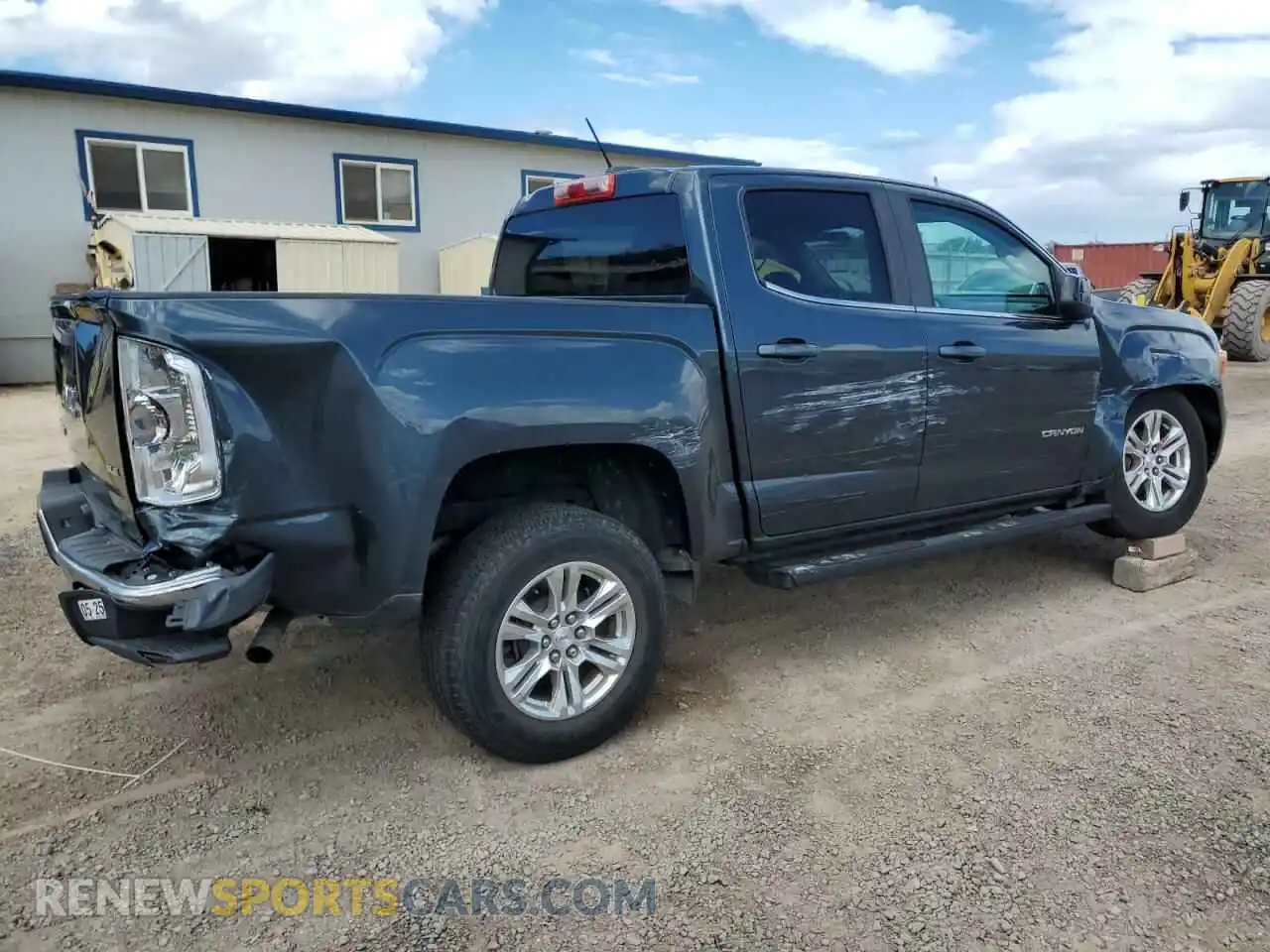 3 Photograph of a damaged car 1GTG5CEA7L1183690 GMC CANYON 2020