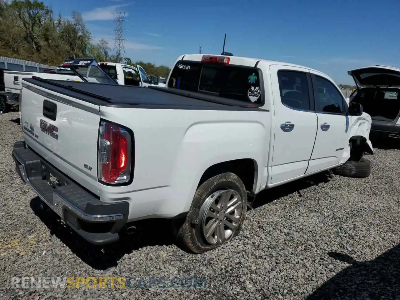 3 Photograph of a damaged car 1GTG5DEN9L1248533 GMC CANYON 2020