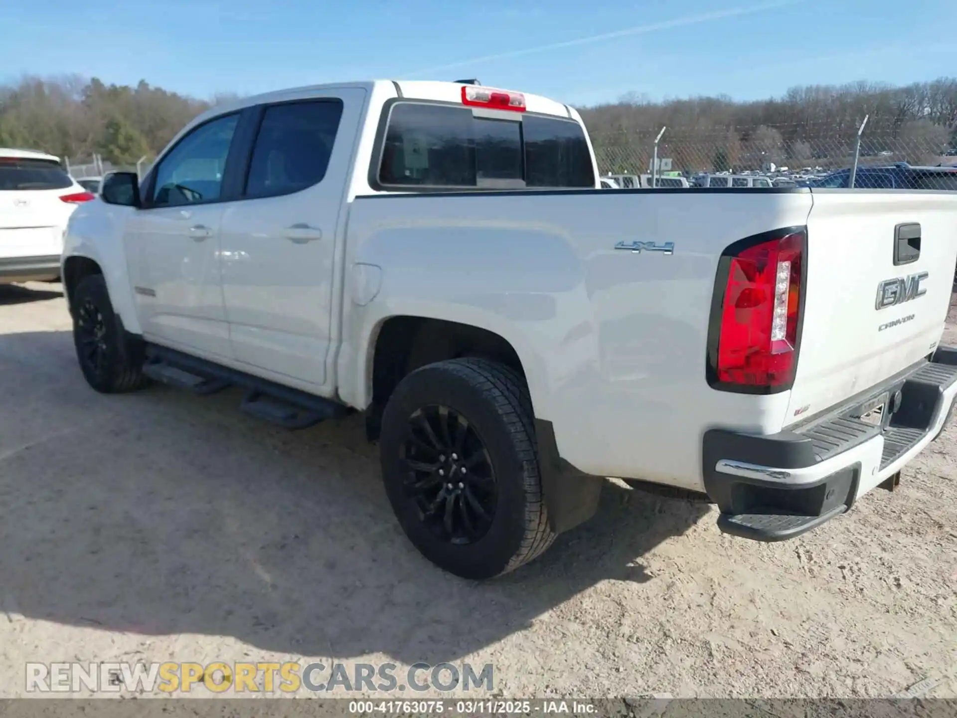 3 Фотография поврежденного автомобиля 1GTG6CEN2M1135306 GMC CANYON 2021