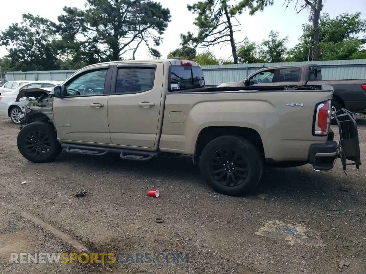 2 Photograph of a damaged car 1GTG6CEN8M1126576 GMC CANYON 2021